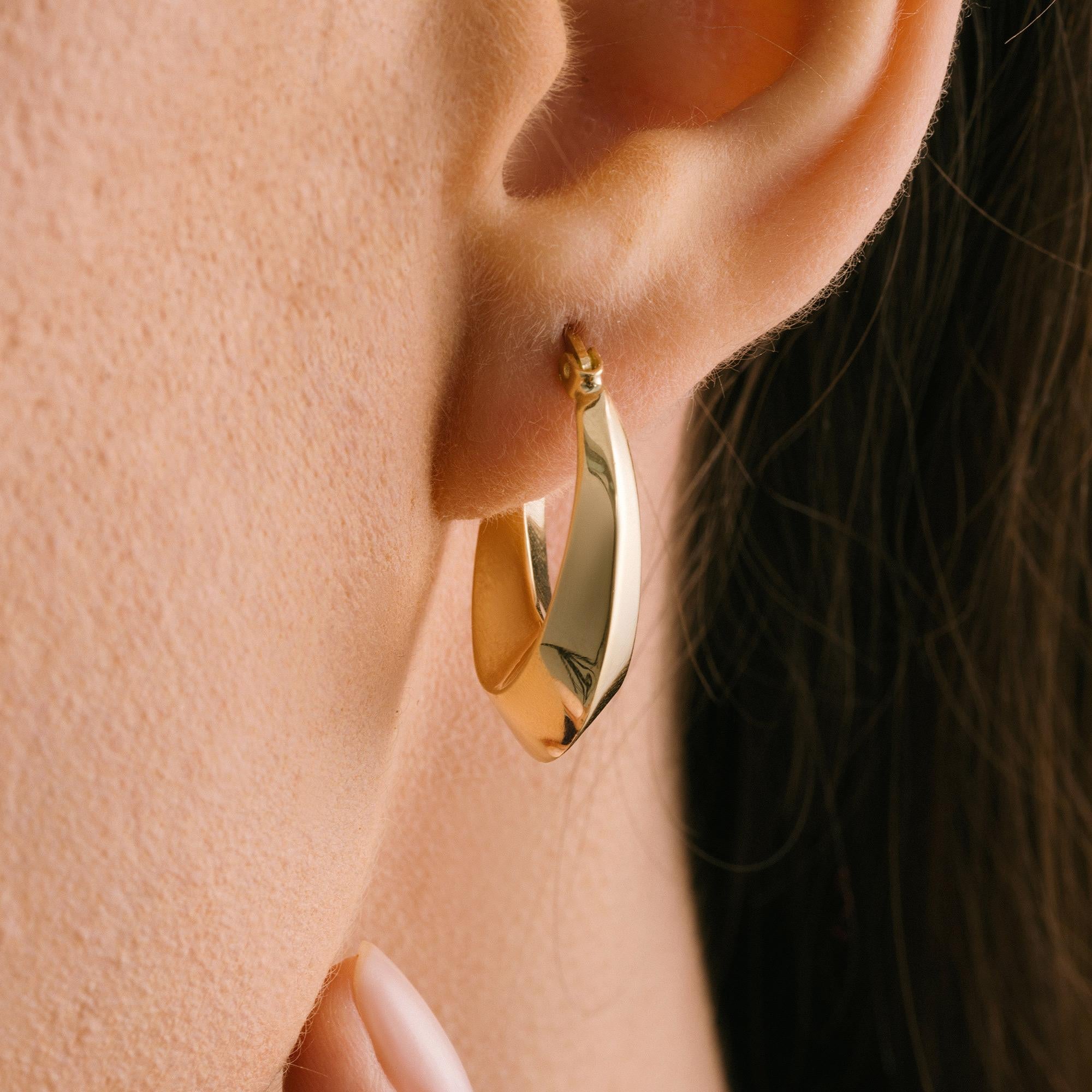 da uomo o donna Orecchini a cerchio di classe, audaci e grossi, in oro massiccio 14 carati, minimalisti e fatti a mano in vendita
