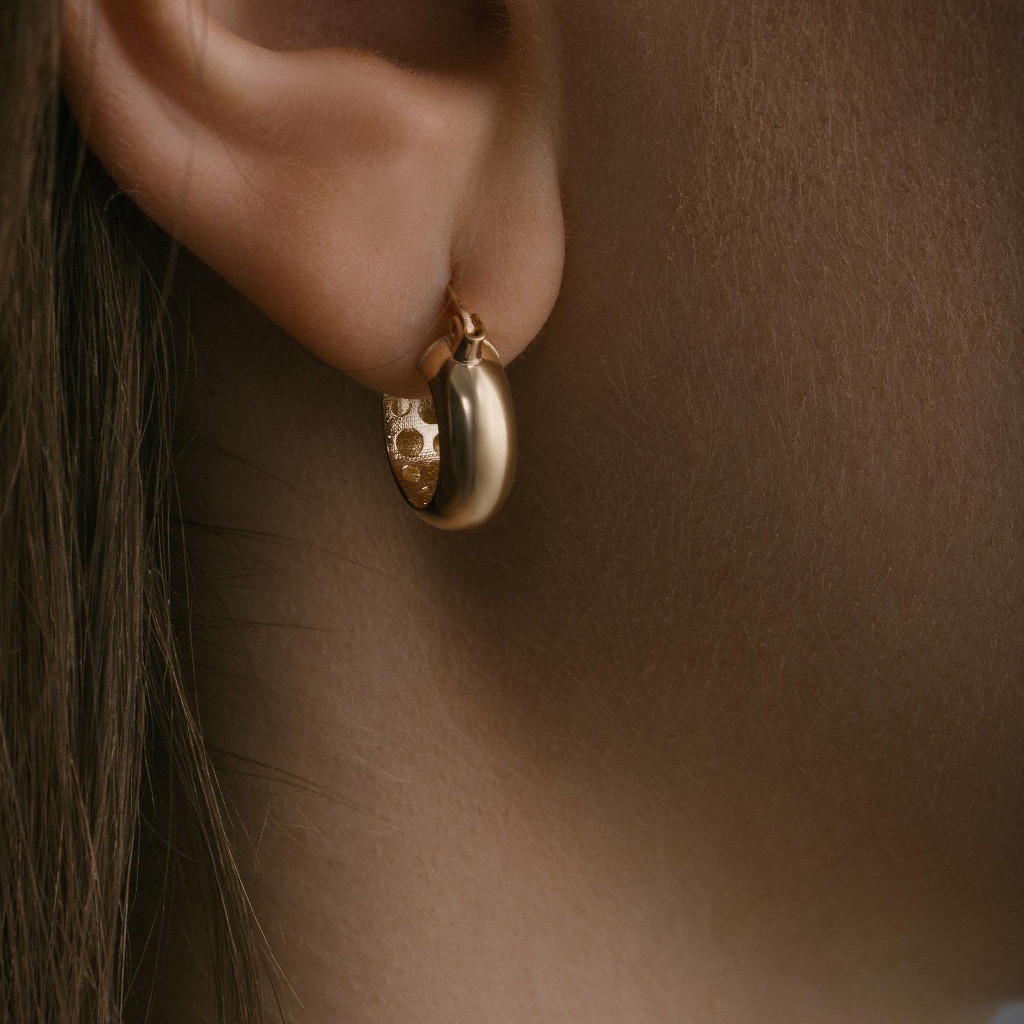 Huggie Small Hoop Earrings 14 Karat Solid Gold Minimalist Handmade In New Condition For Sale In Patchogue, NY
