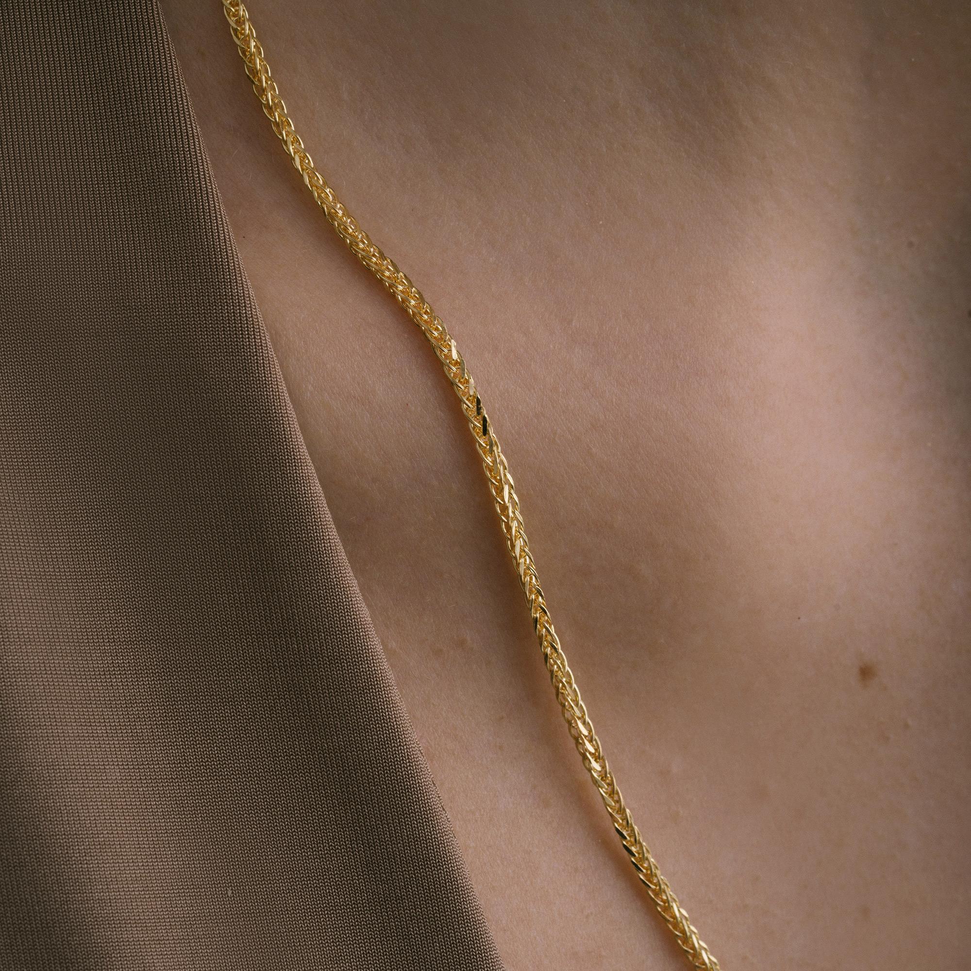 Exclusively crafted from genuine gold, Zelveti jewelry embodies purity and longevity. Available in 14 or 18 karat gold, Zelveti jewels are designed to whisper to your soul and carry forward your story across generations. The hallmark of 585 (14