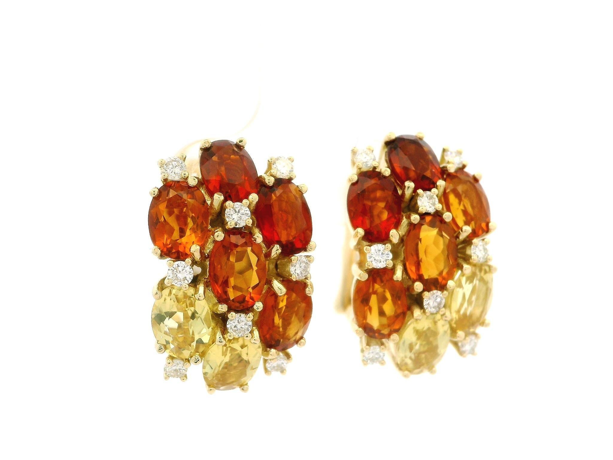 Boucles d'oreilles pendantes Huggie en or massif avec citrine, quartz et diamants. en vente 6