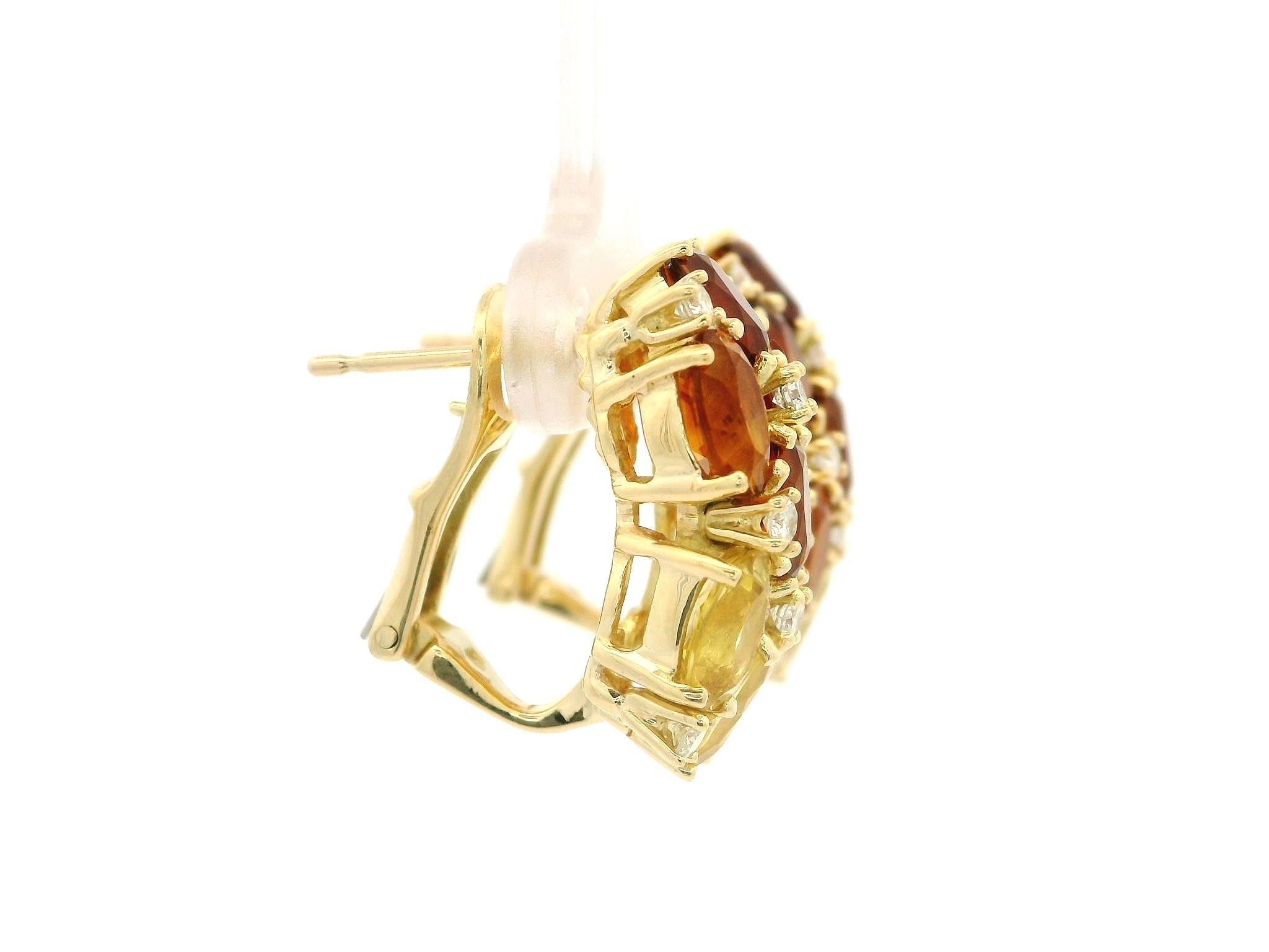 Boucles d'oreilles pendantes Huggie en or massif avec citrine, quartz et diamants. Excellent état - En vente à Montclair, NJ