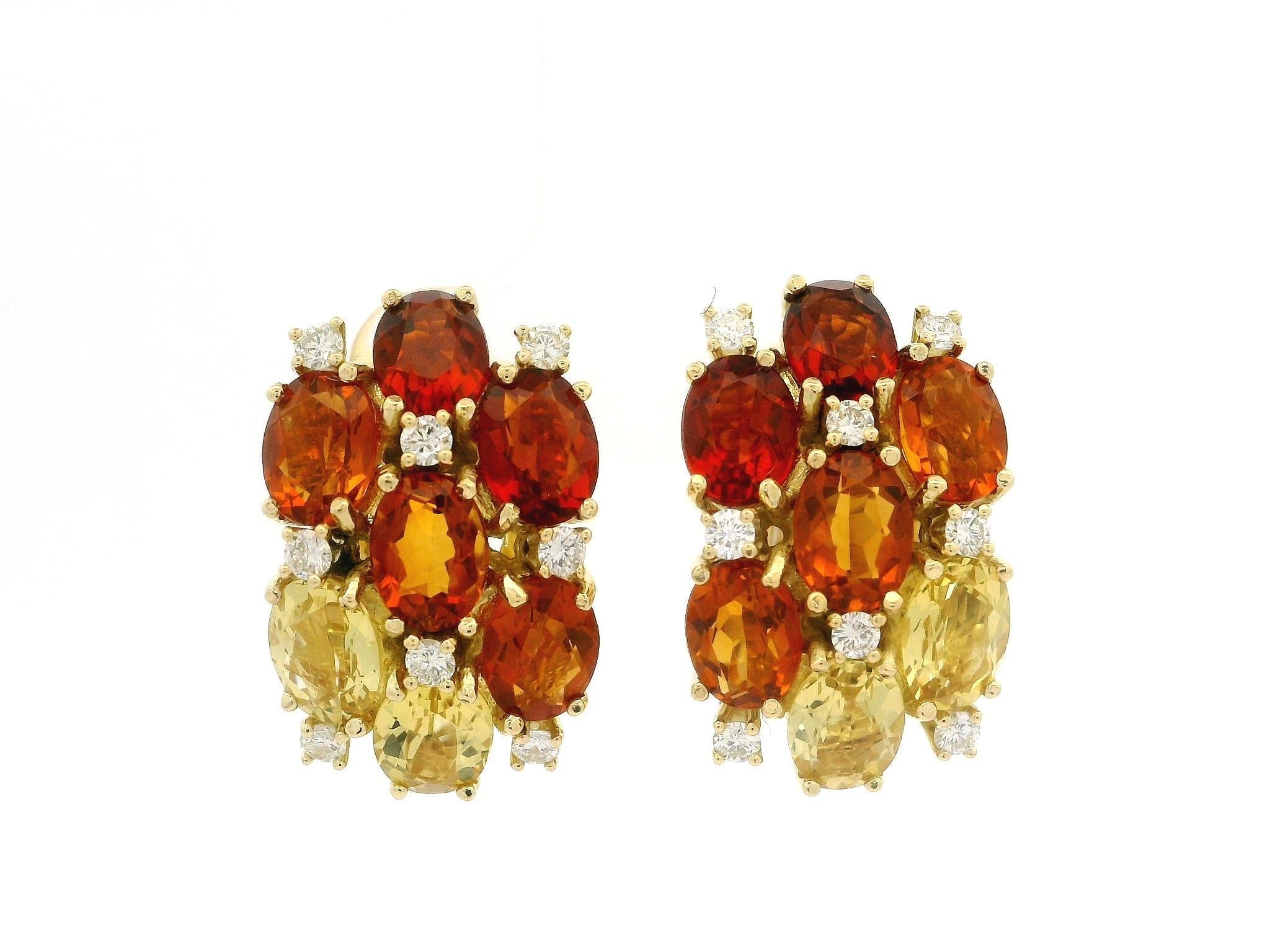 Boucles d'oreilles pendantes Huggie en or massif avec citrine, quartz et diamants. en vente 2