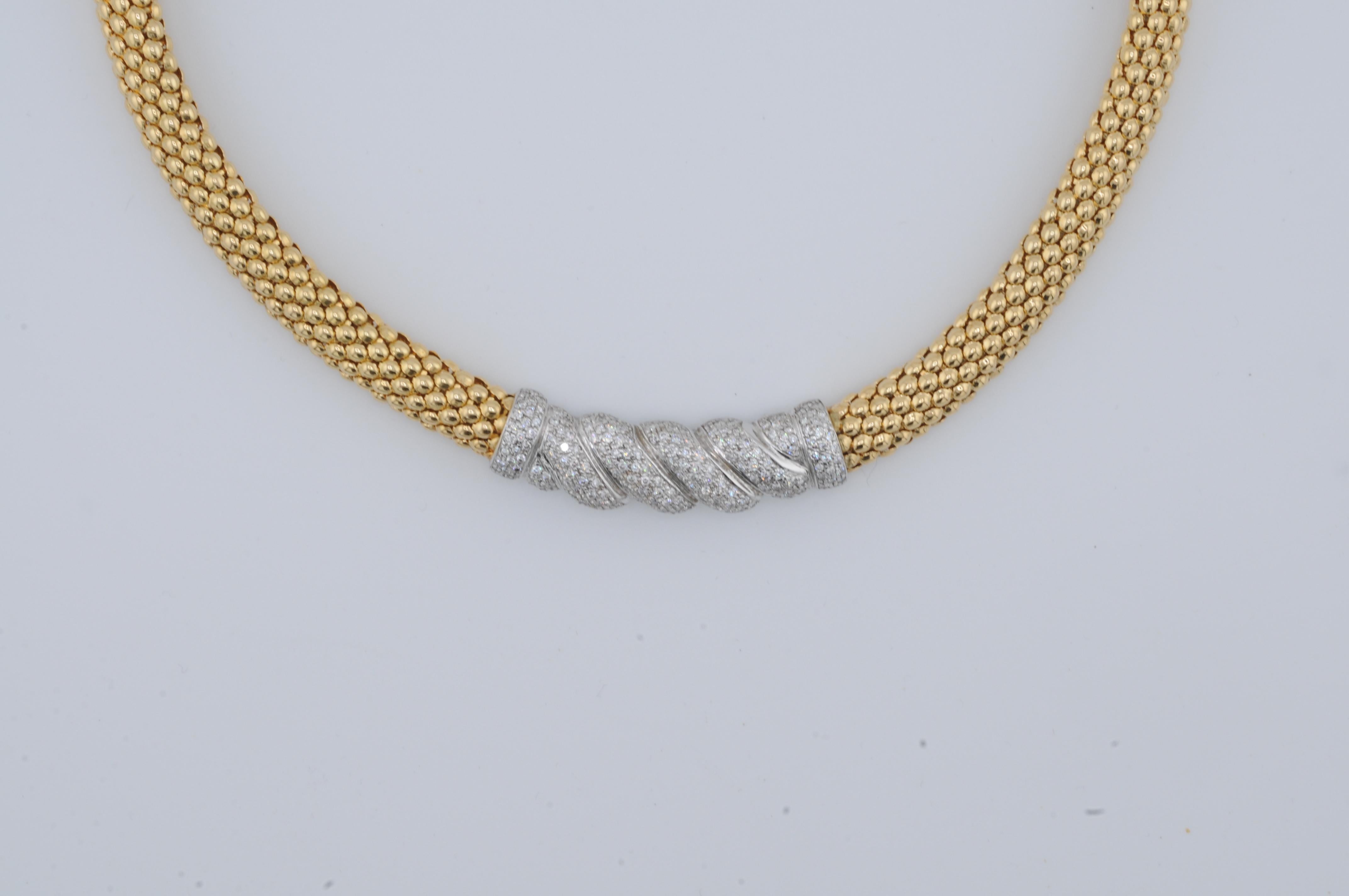 Solid Gold Necklace 18k Yellow Gold with Diamonds For Sale 2