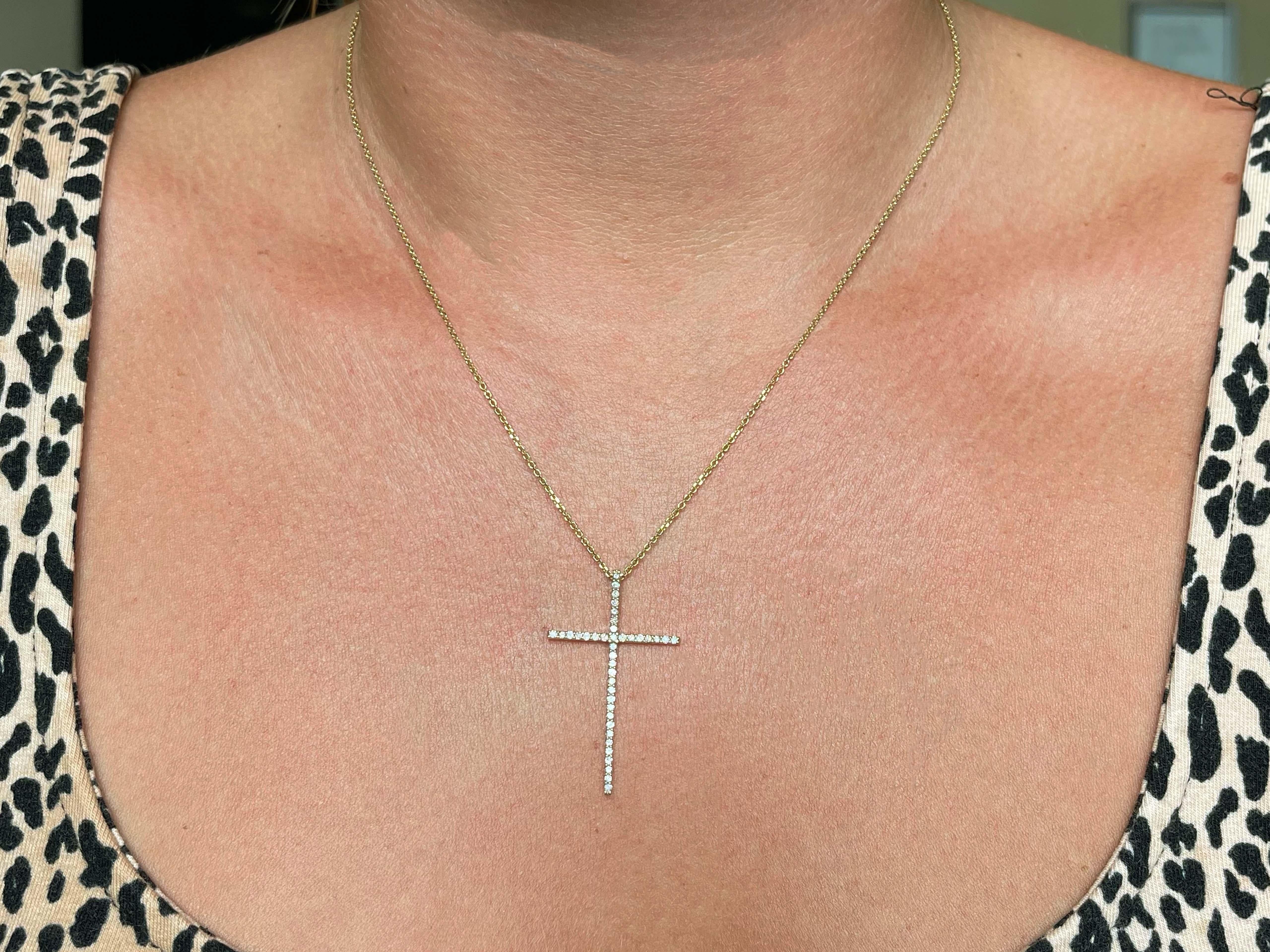 Artikel-Spezifikationen:

Halskette Metall: 14k Gelbgold

Gesamtgewicht: 3,6 Gramm

Länge der Kette: 18