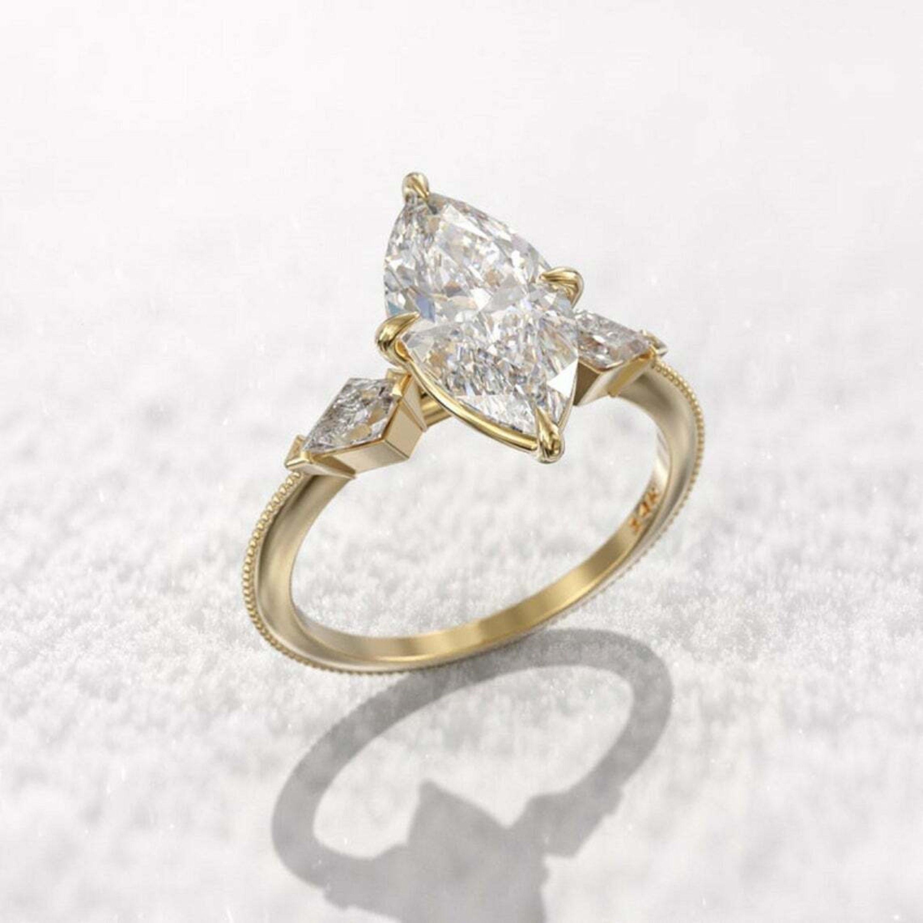 Im Angebot: Massiv Gold mit 2ct Marquise Cut Brautverlobungsring Versprechen () 3
