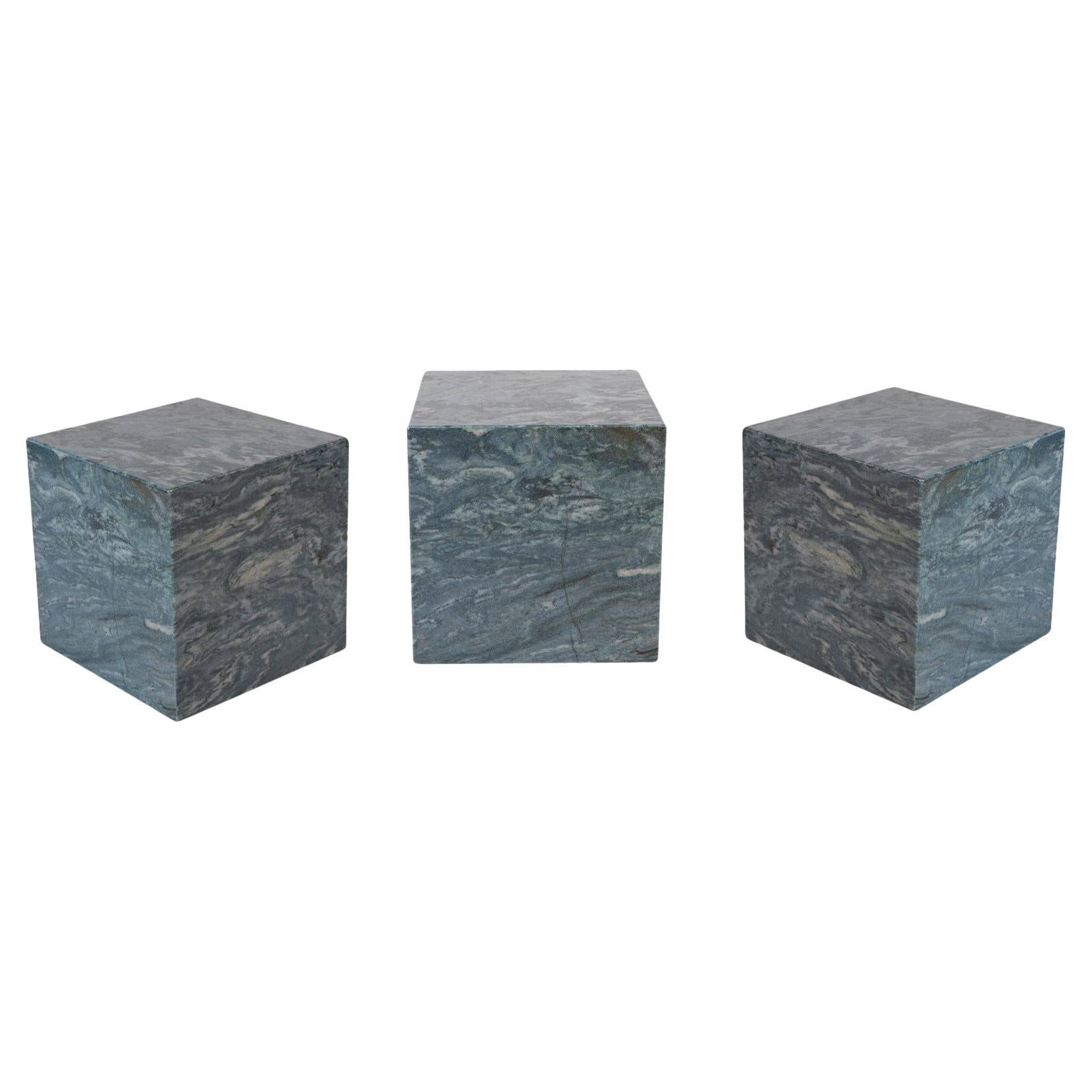 Cubos decorativos de granito macizo, años 80 en venta