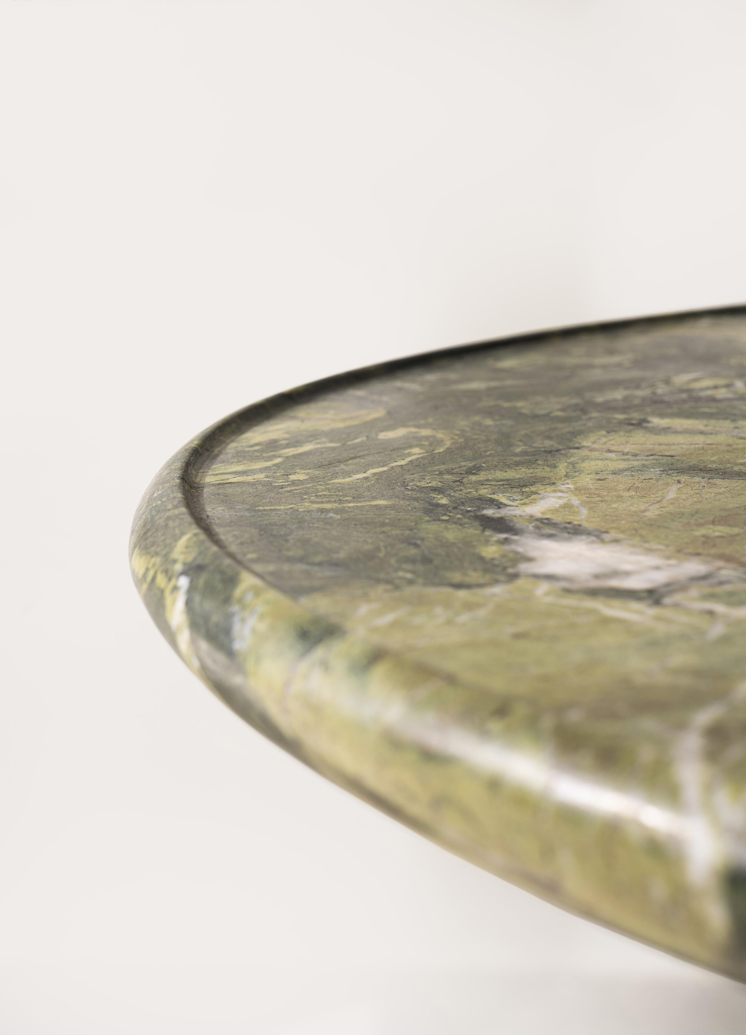 XXIe siècle et contemporain Table en granit massif en vente