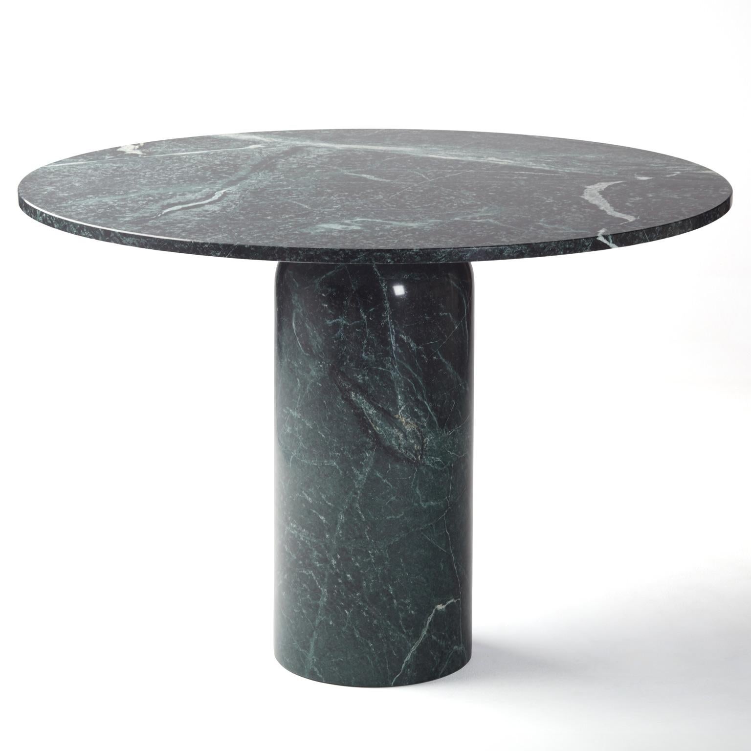 mármol macizo Macael Verde, mesa de comedor redonda con detalle de latón, Roser Moderno en venta