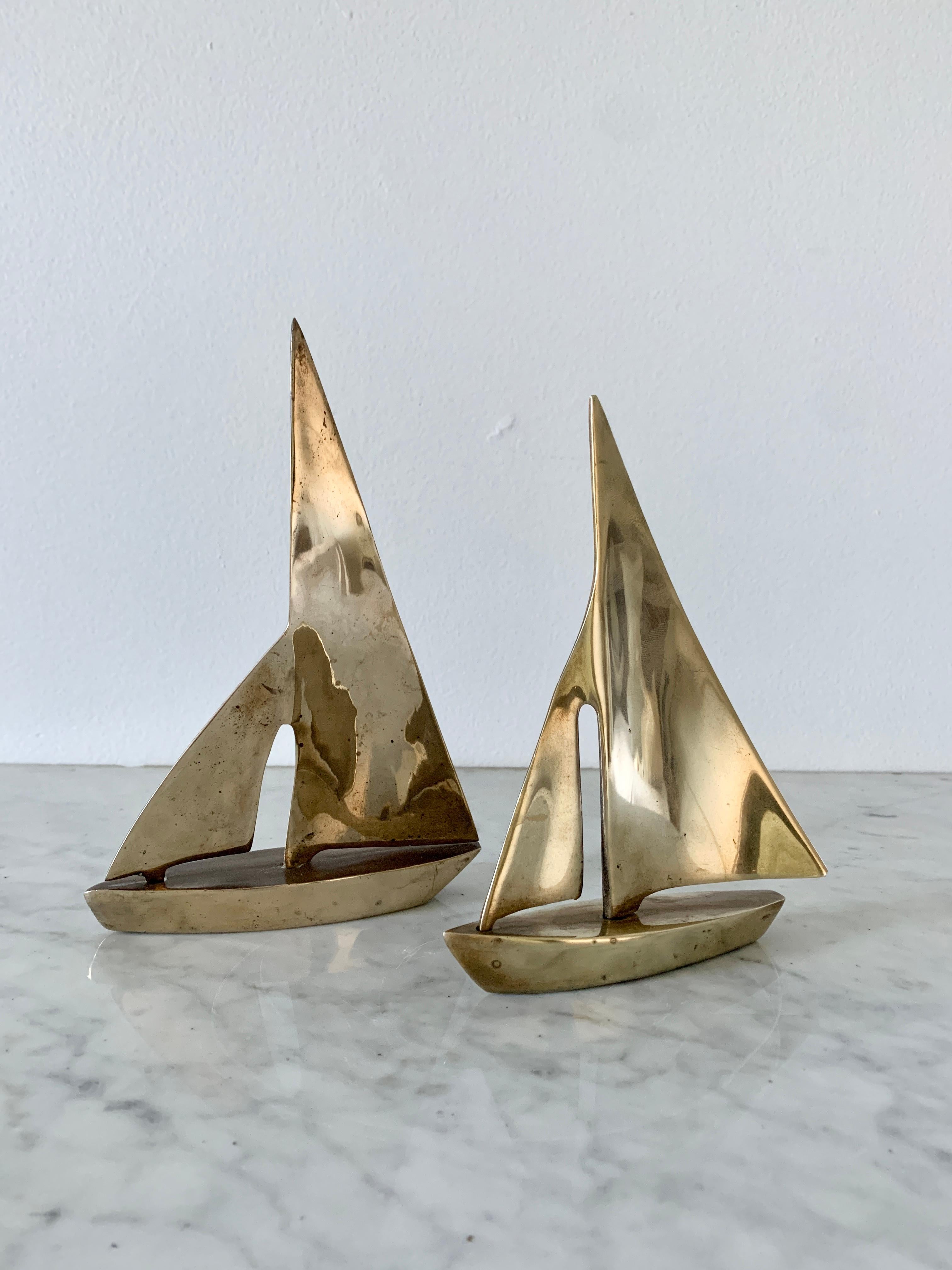 A charming pair of hand cast solid brass sailboats

Circa 1960s

Larger measures: 5.13