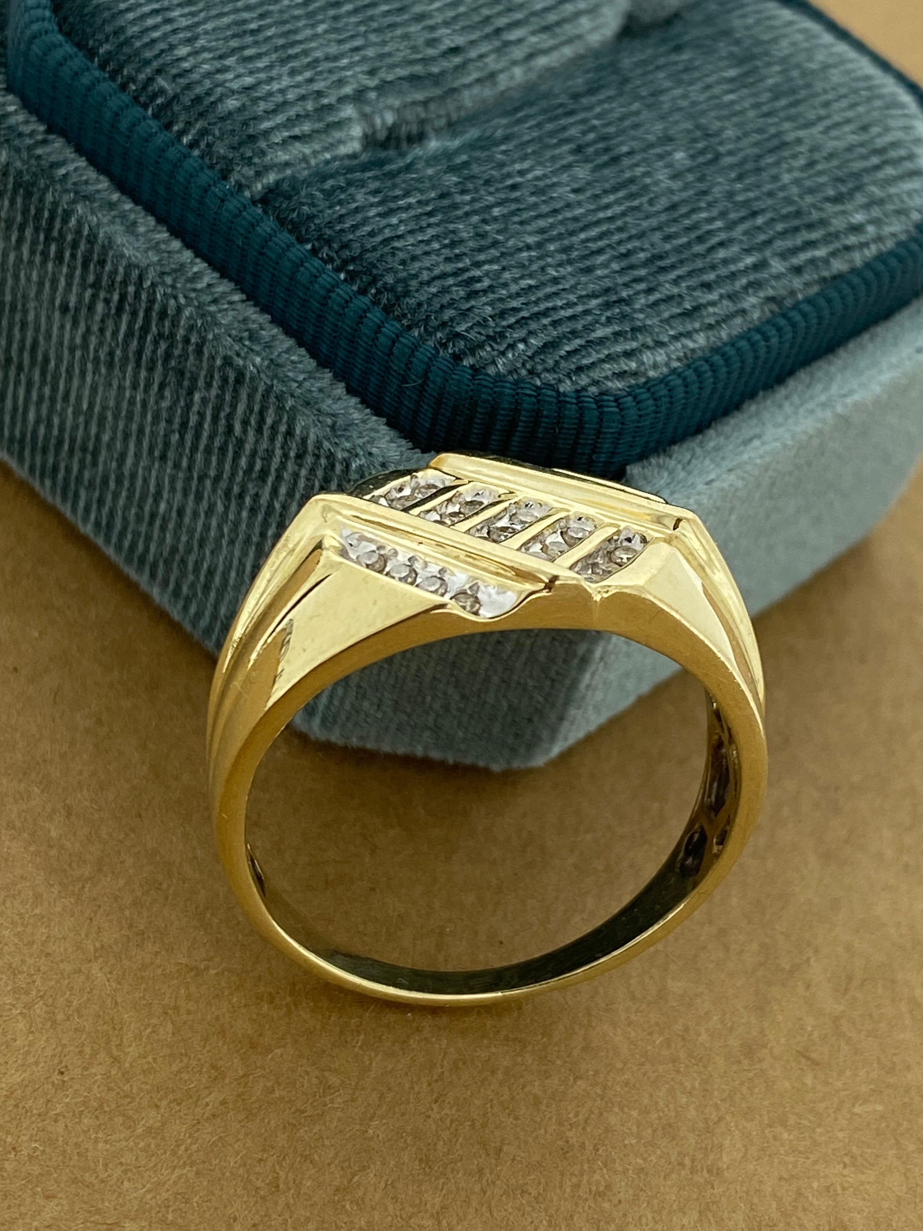 Massiv & schwerer 9K Gelbgold & 0,80 Karat Diamant-Cluster Retro Herrenring. im Angebot 2