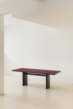 Tavolo da pranzo in Imbuia massiccia con piano in vetro rosso di Joaquim Tenreiro, Brasile, 1949