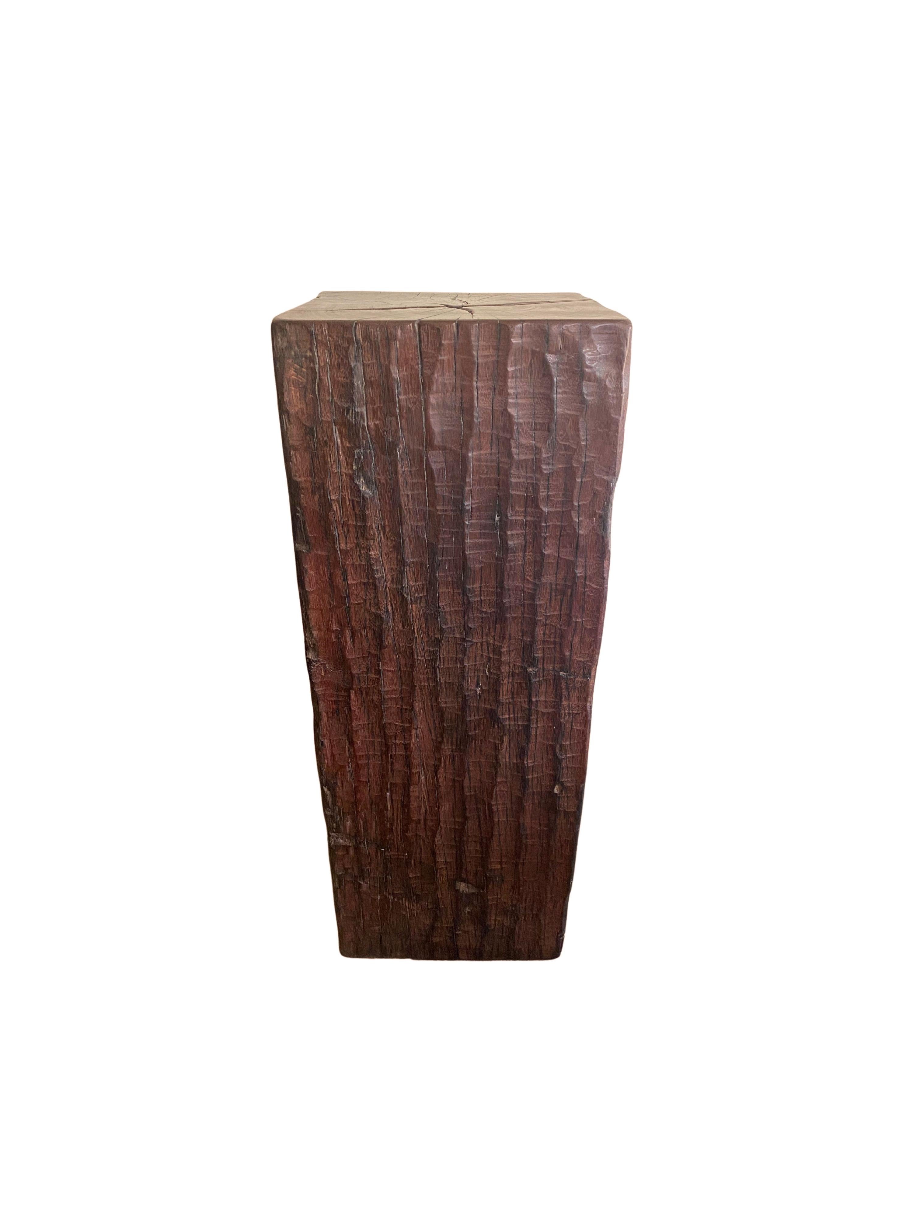 Early 20th Century Solid Iron Wood Pedestal with Stunning Wood Texture For Sale