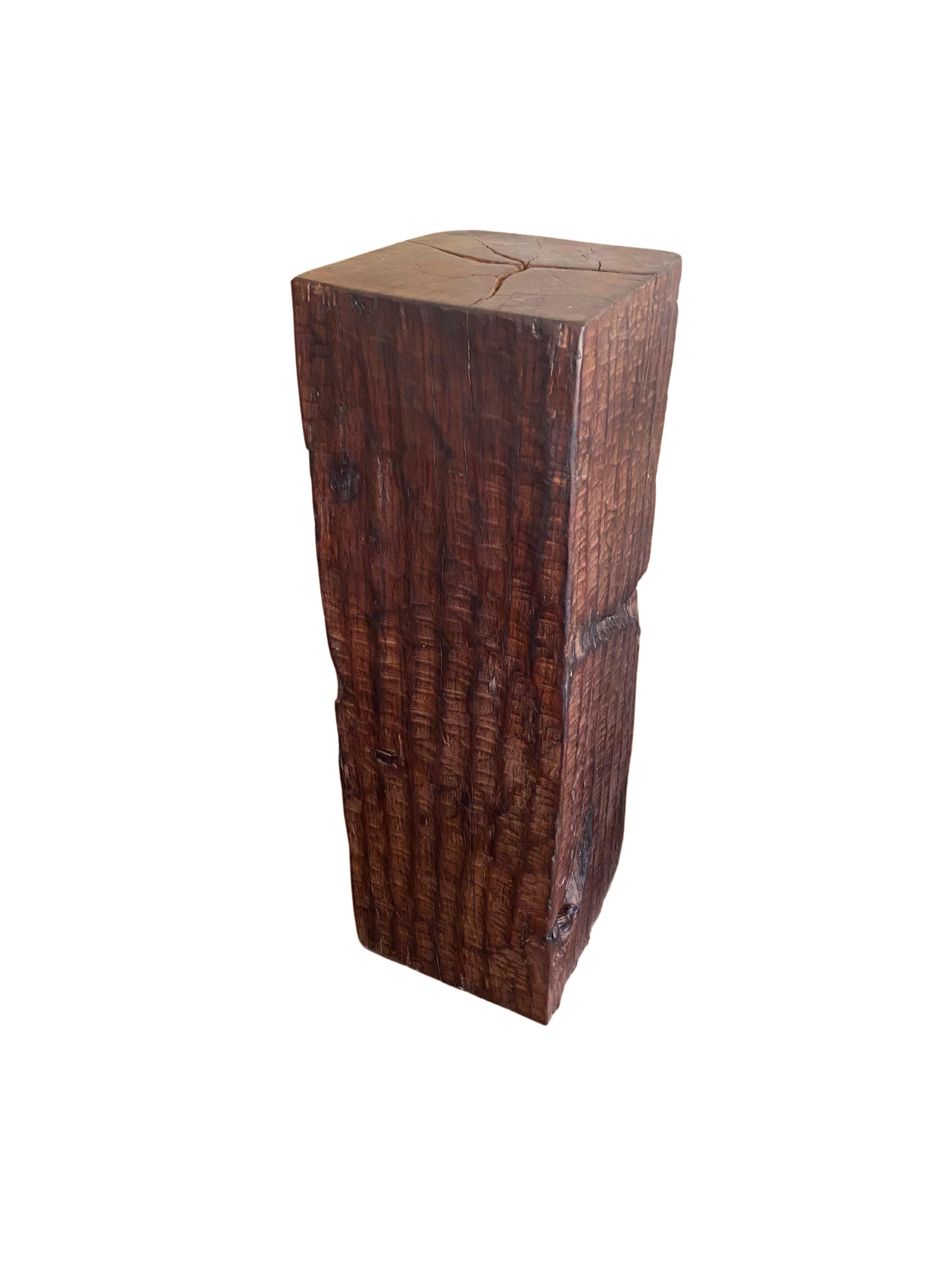 Hand-Crafted Solid Iron Wood Pedestal with Stunning Wood Texture For Sale