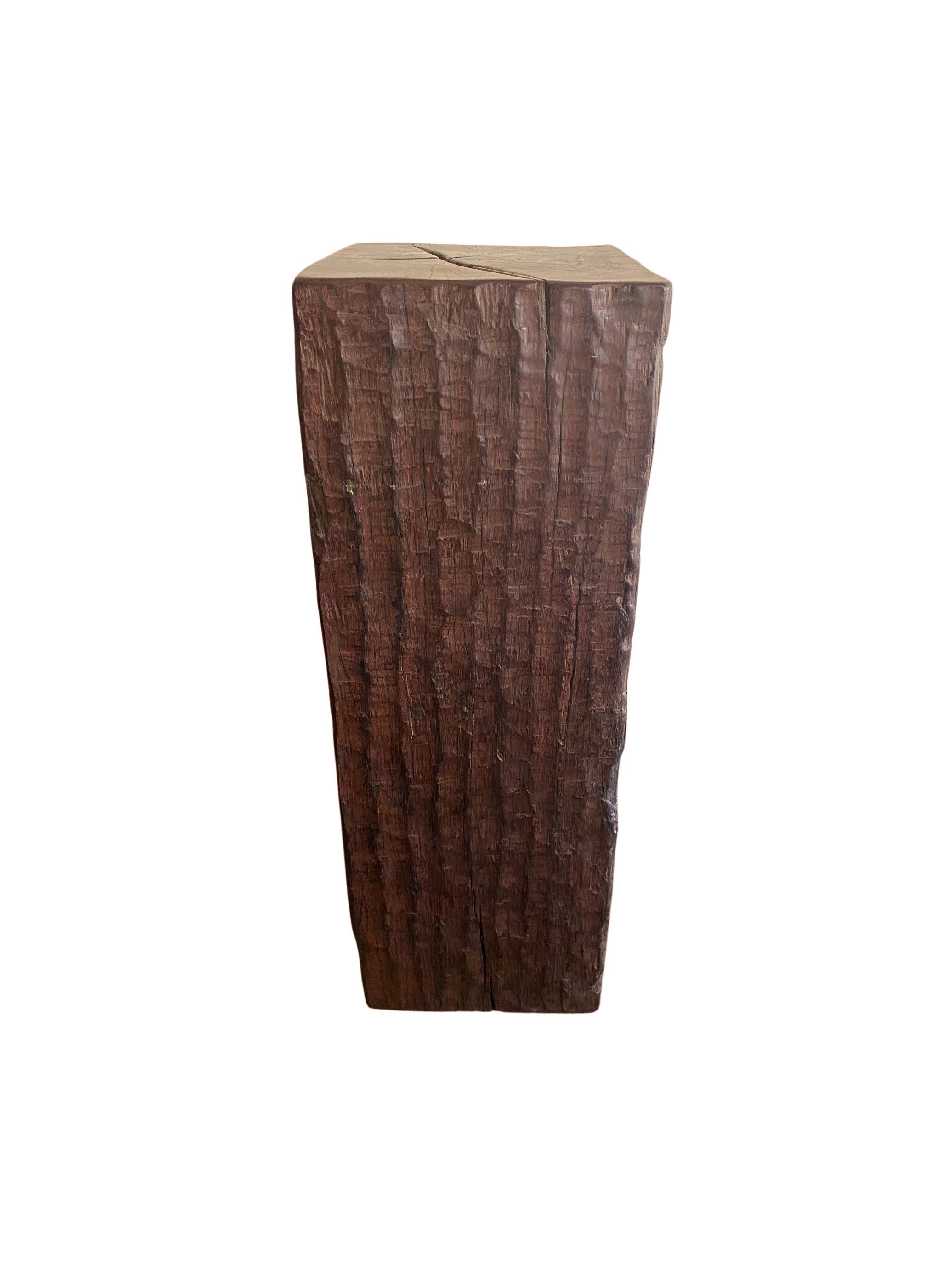 Indonesian Solid Iron Wood Pedestal with Stunning Wood Texture For Sale