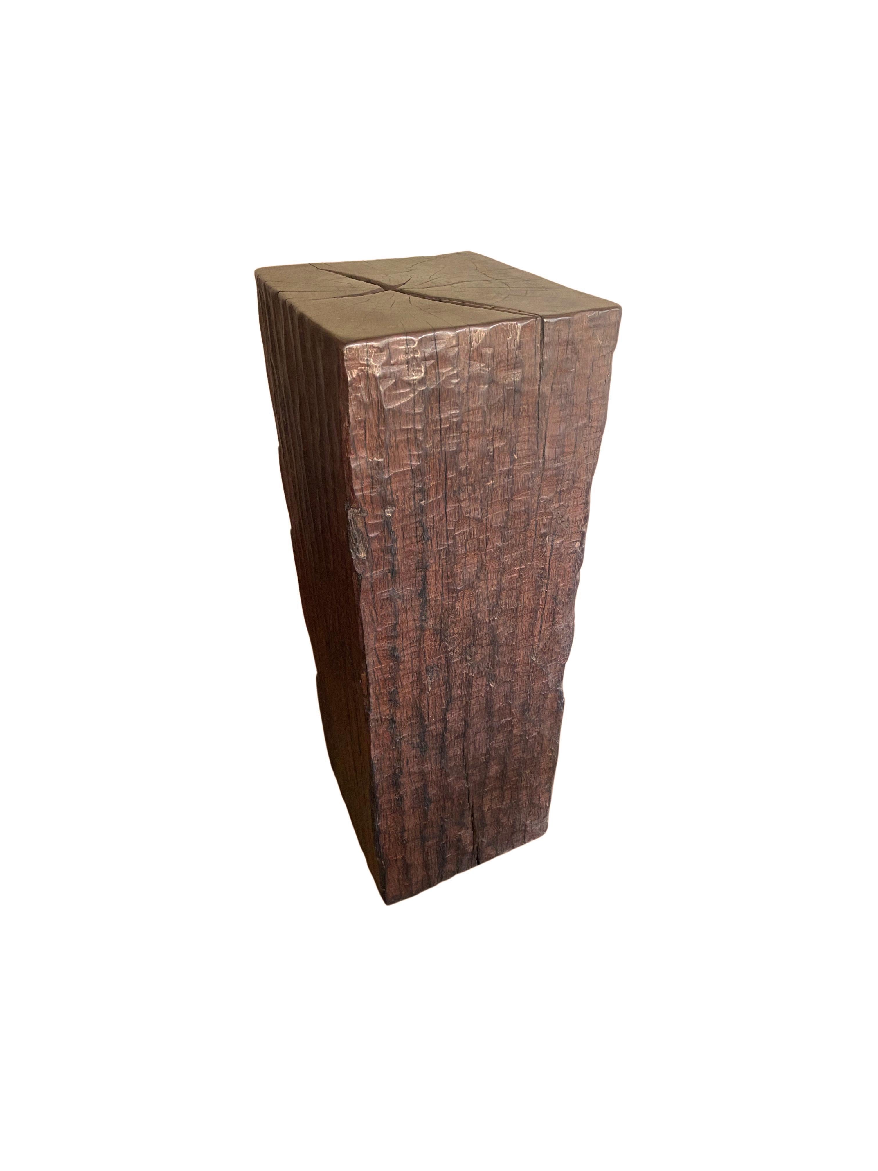 Hand-Crafted Solid Iron Wood Pedestal with Stunning Wood Texture For Sale