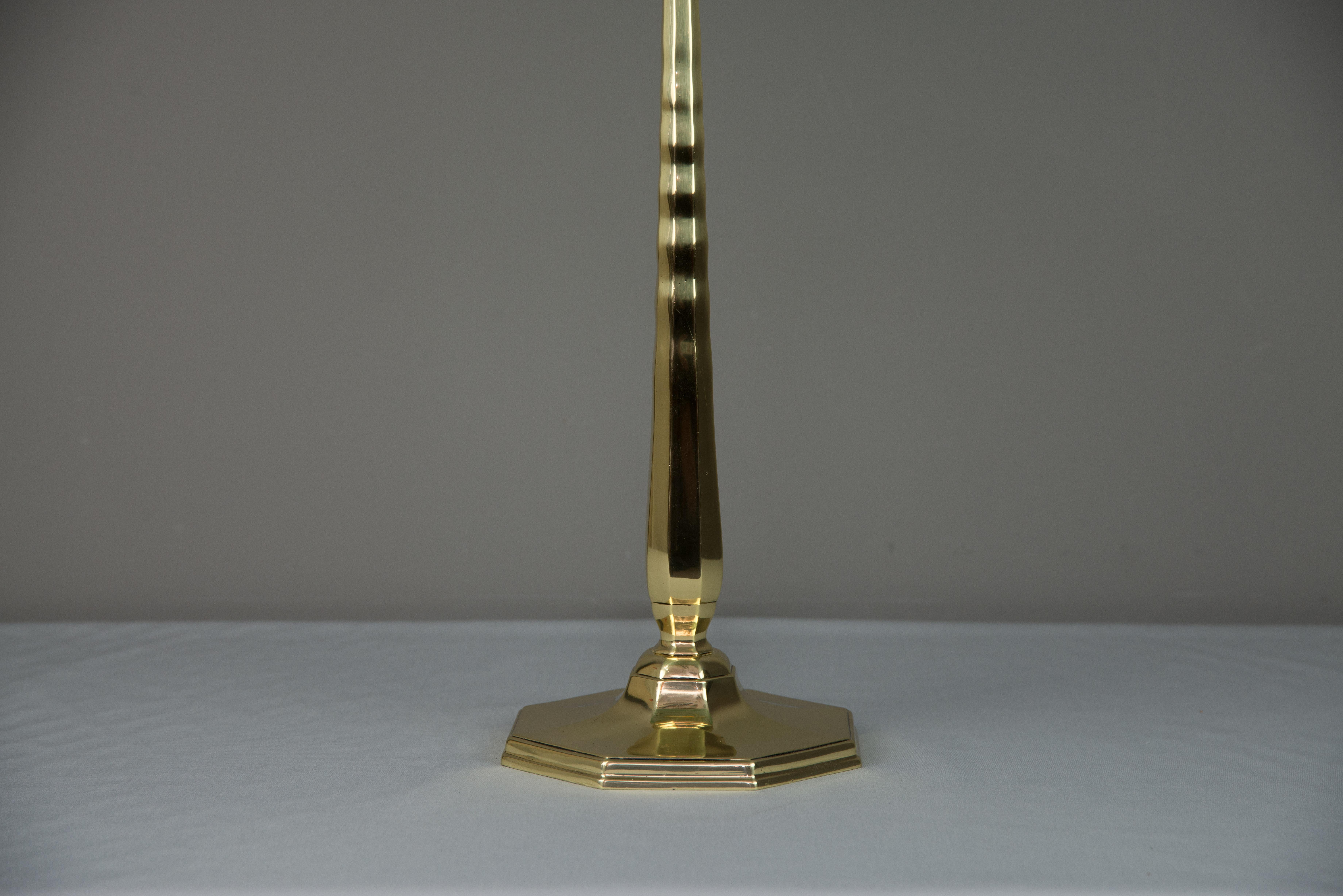 Solid Jugendstil Table Lamp, circa 1908 In Good Condition In Wien, AT