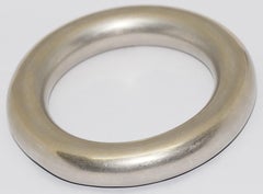 Bracciale solido da donna in platino 960 di Simon Peter Eiber 'NIESSING'.