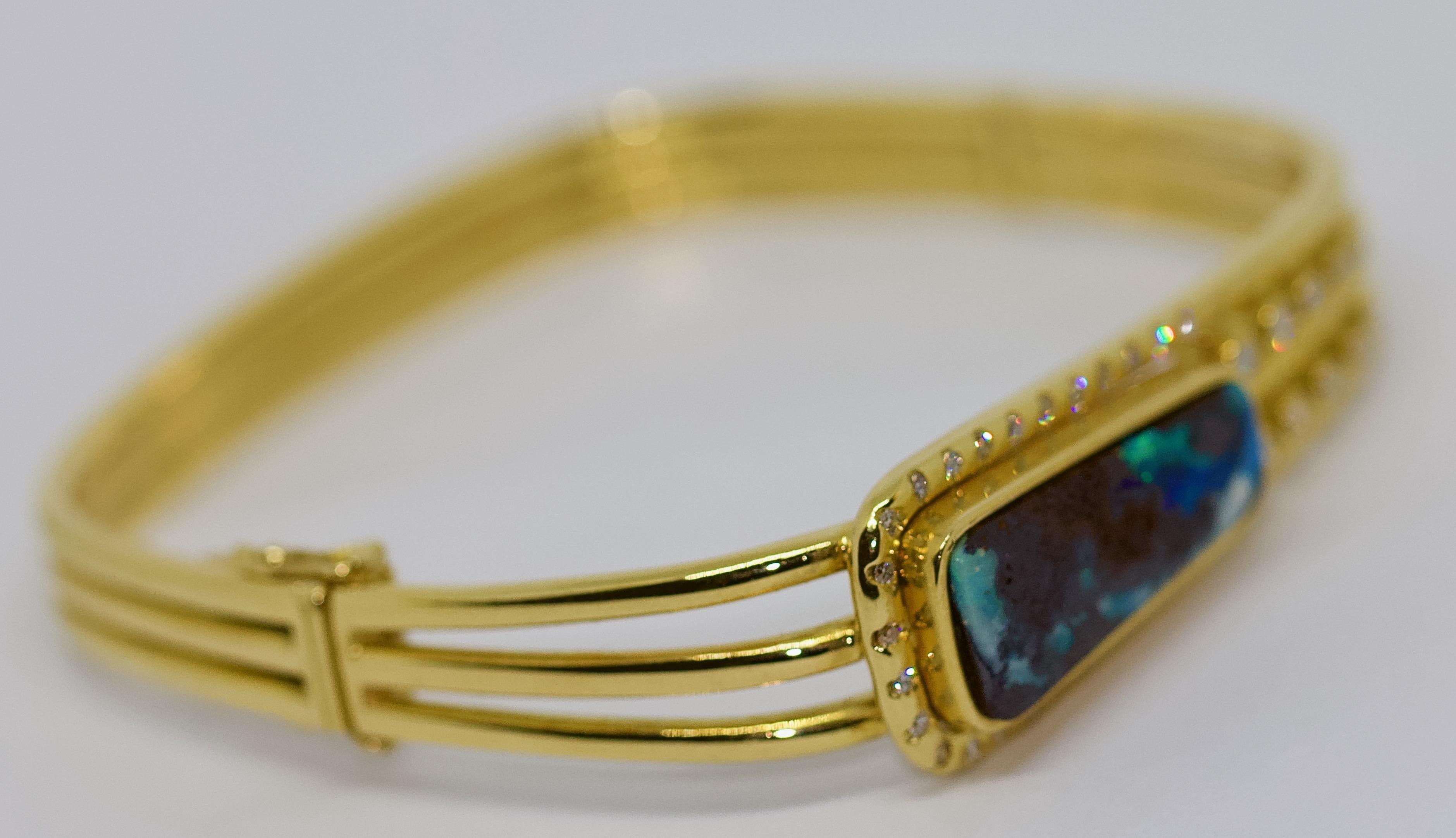 Round Cut Solid Ladies Bangle, 18 Karat Gold, with Large Opal and Diamonds For Sale