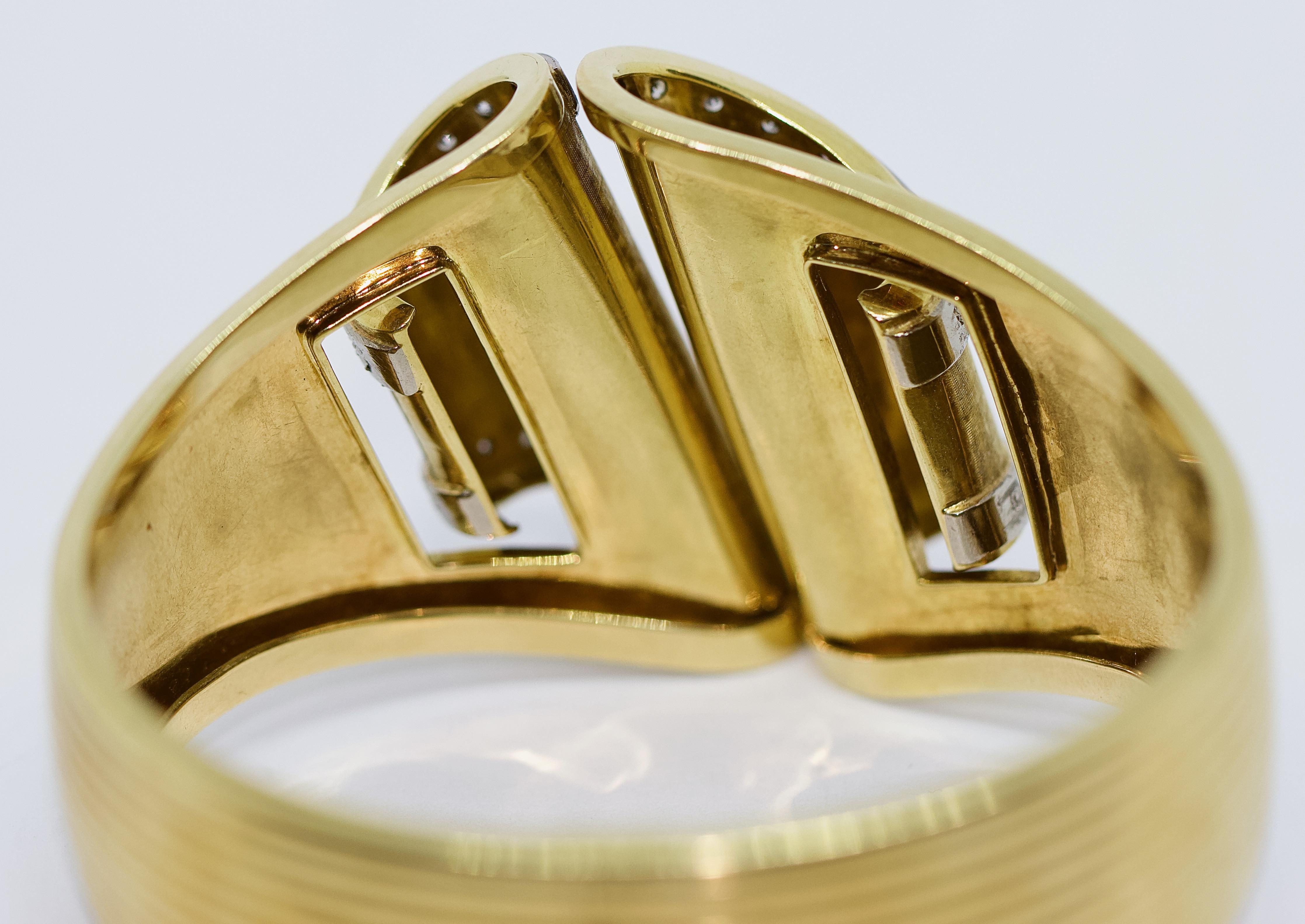 Bracelet jonc en or massif et diamants pour femmes, Clamper. en vente 2