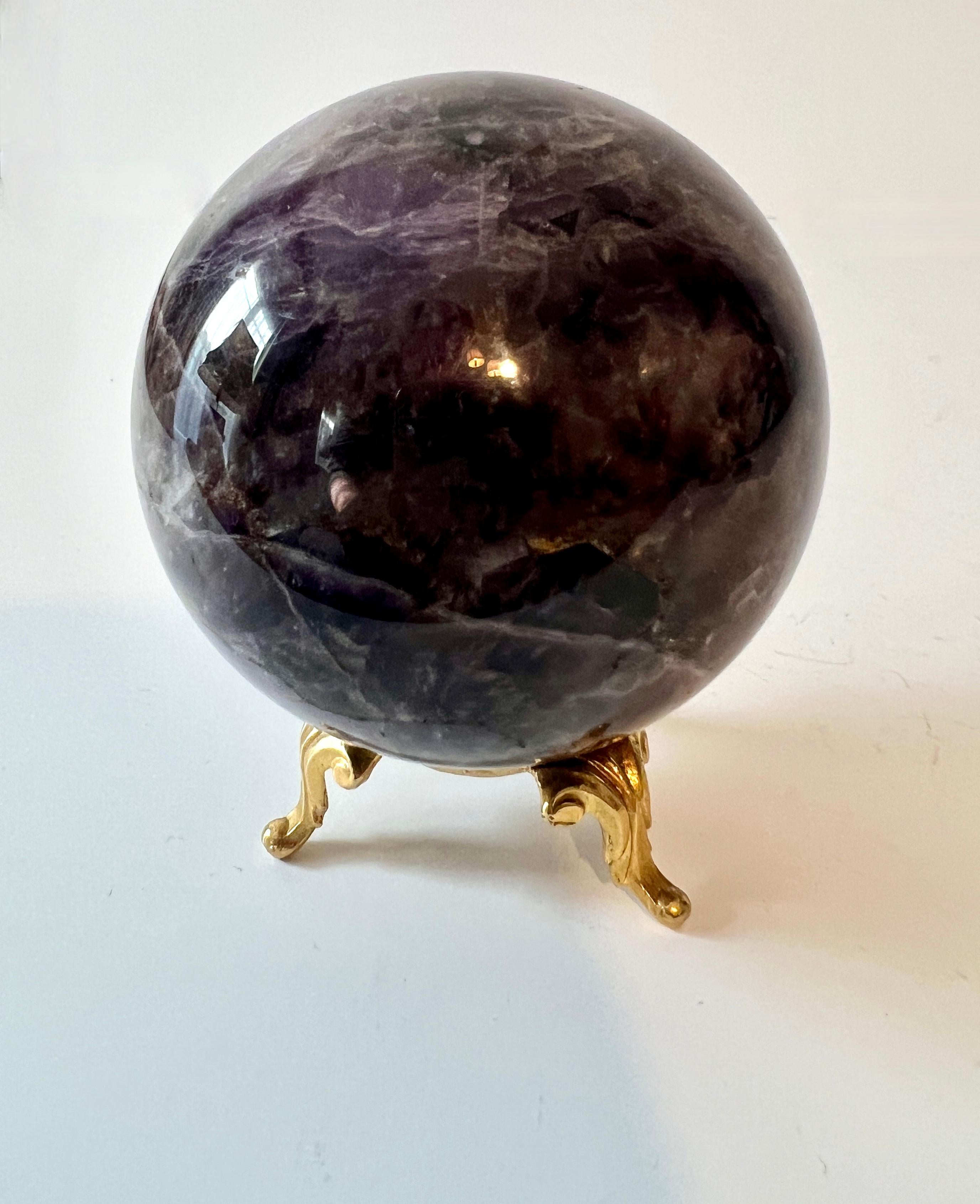 Fermacarte a sfera in lapis massiccio con supporto in oro In condizioni buone in vendita a Los Angeles, CA