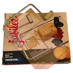 Schneidebrett aus massivem Lucite für Käse und Cracker, originalverpackt