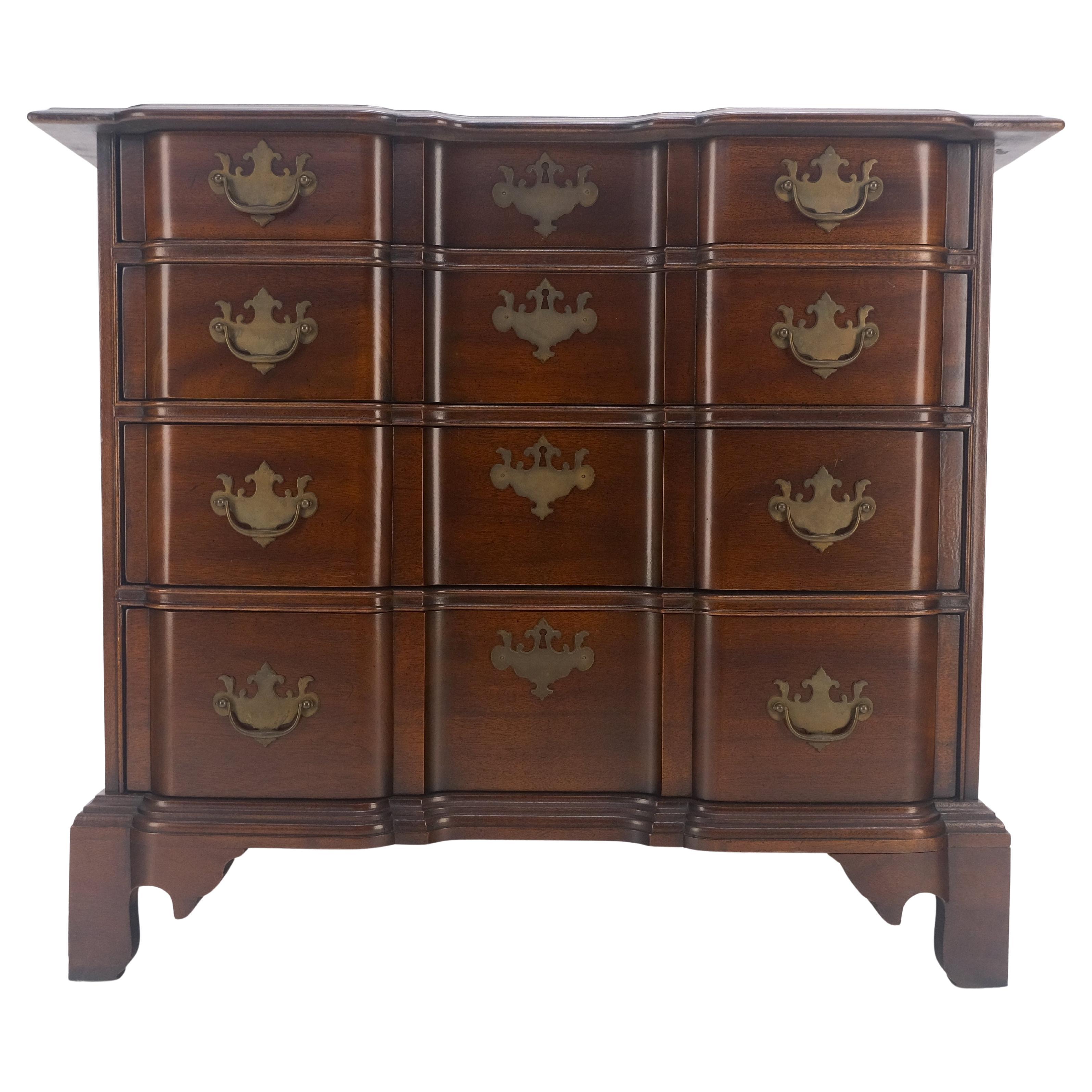 Chippendale Mogano massiccio Blocco frontale 4 cassetti H. 32