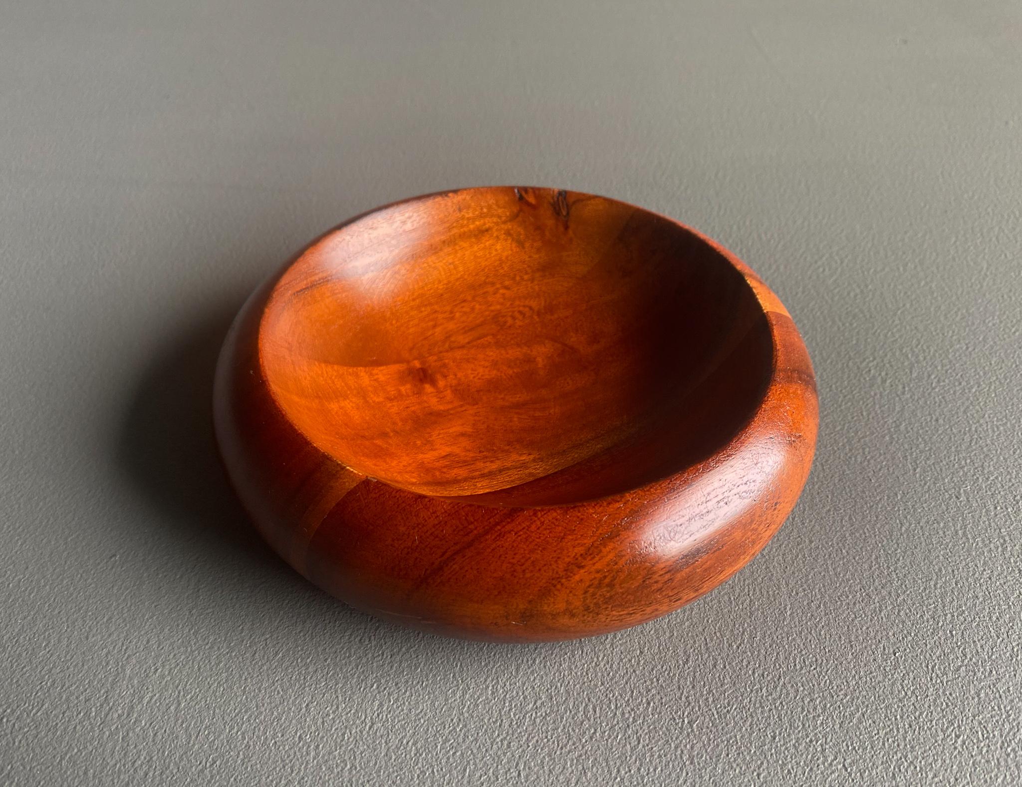 Solid Mahogany Bowl, circa 1960 In Good Condition For Sale In Costa Mesa, CA