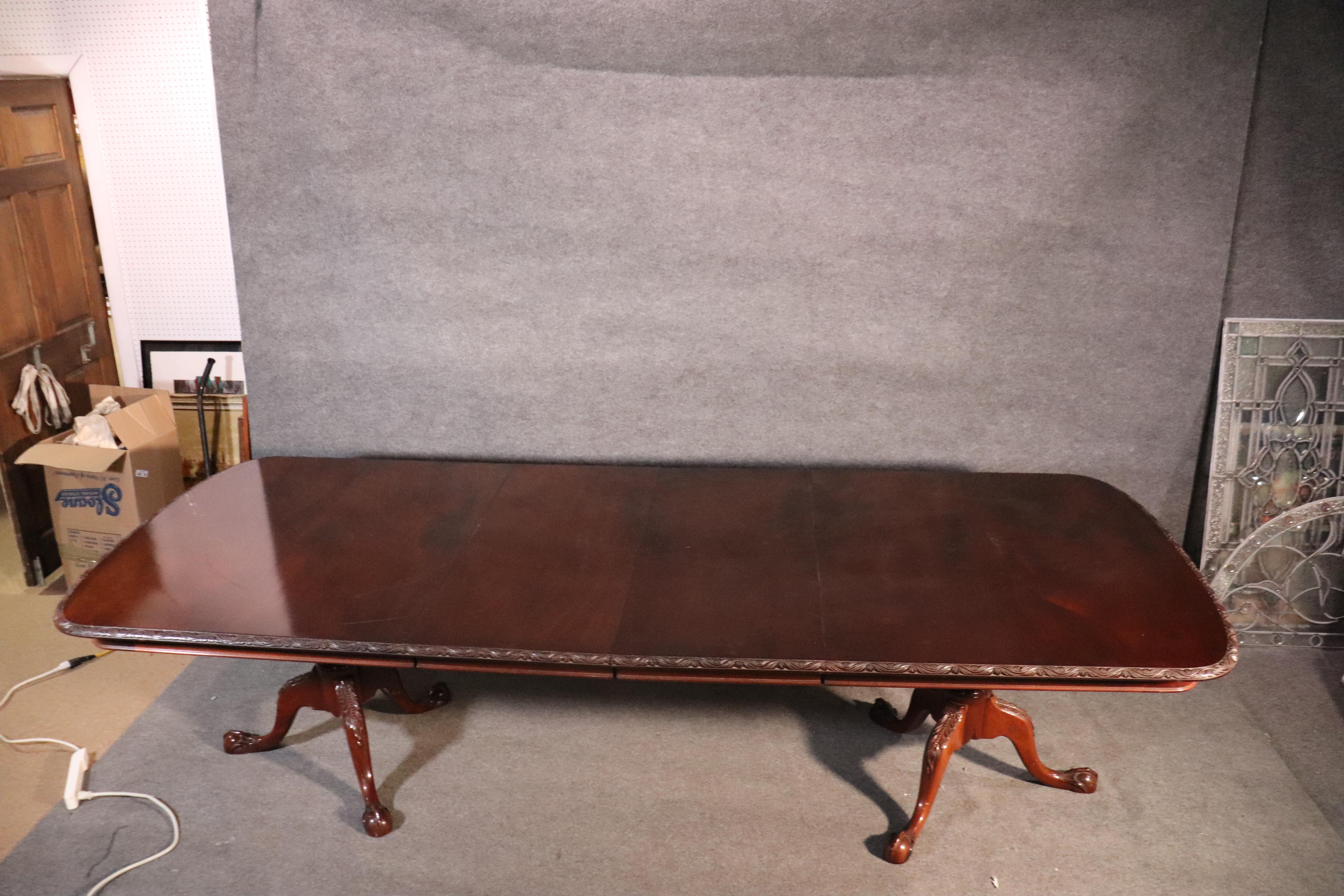American Solid Mahogany Georgian Chippendale Carved Dining Table with Two leaves