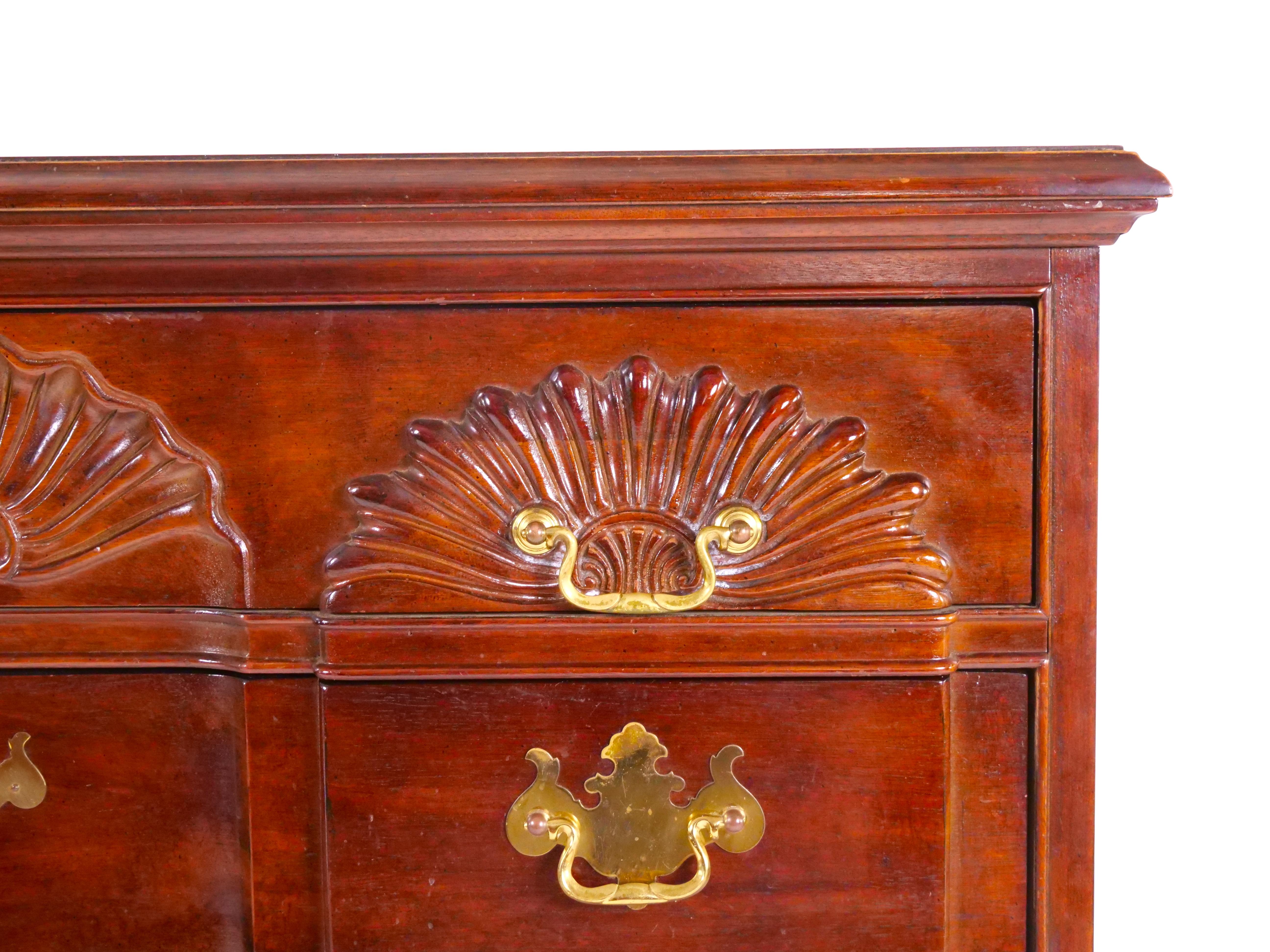Solid Mahogany Georgian Style Four  Front Pull Chest Drawers / Commode For Sale 3