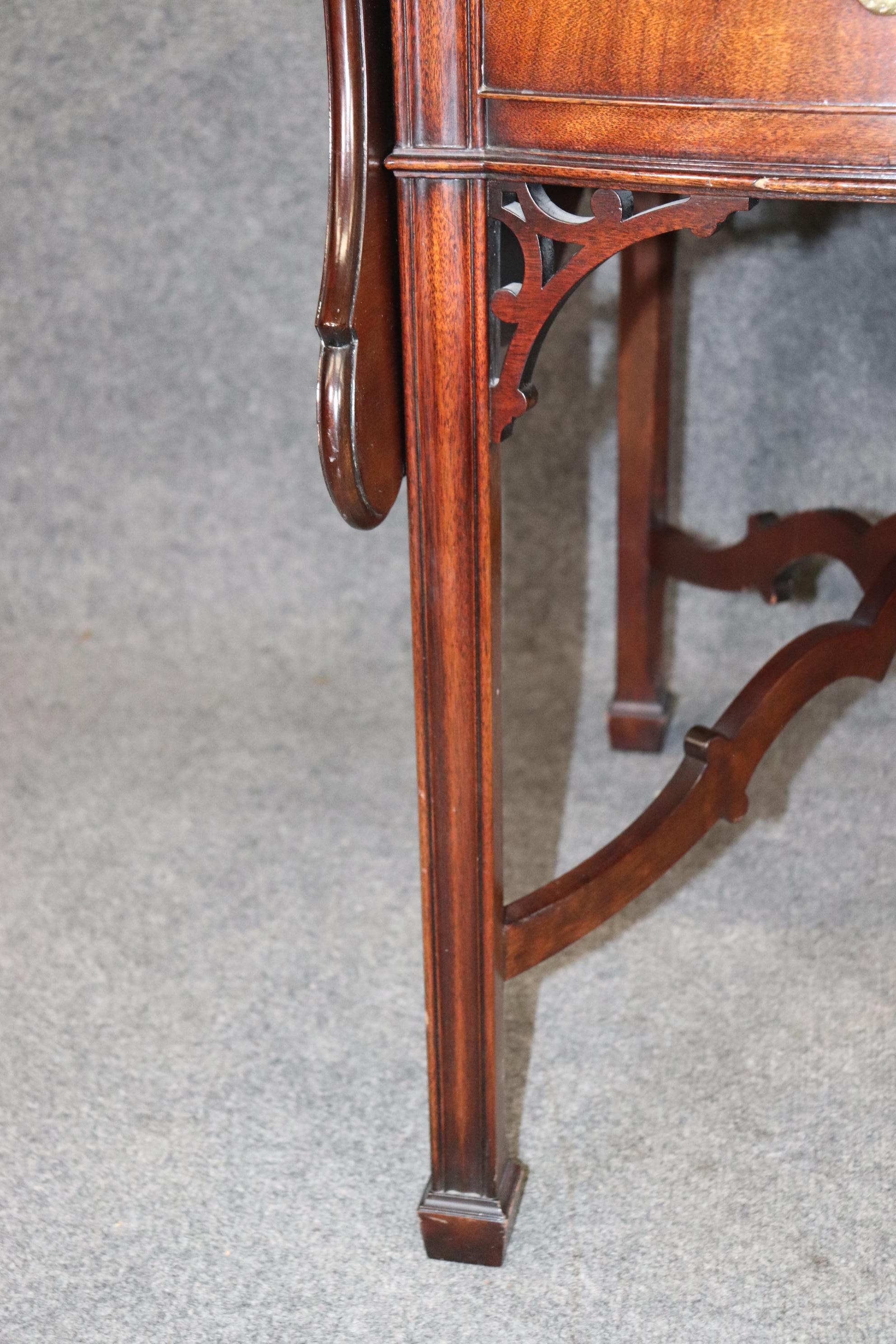 Solid Mahogany Kindel Winterthur Collection Chippendale Drop Leaf Table For Sale 5