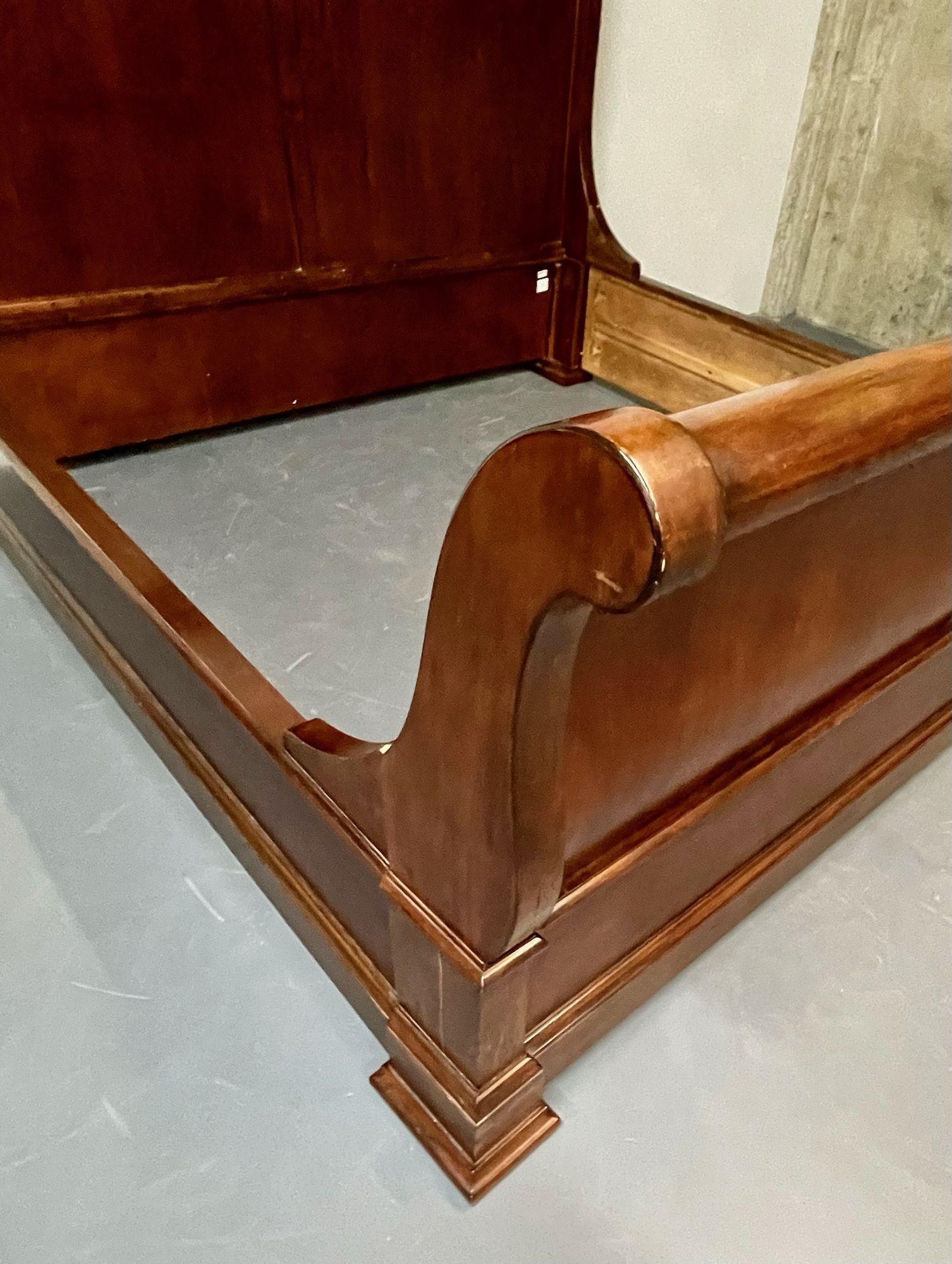 Solid Mahogany King Size Bedframe, Sleigh Bed, Ralph Lauren Style In Good Condition In Stamford, CT