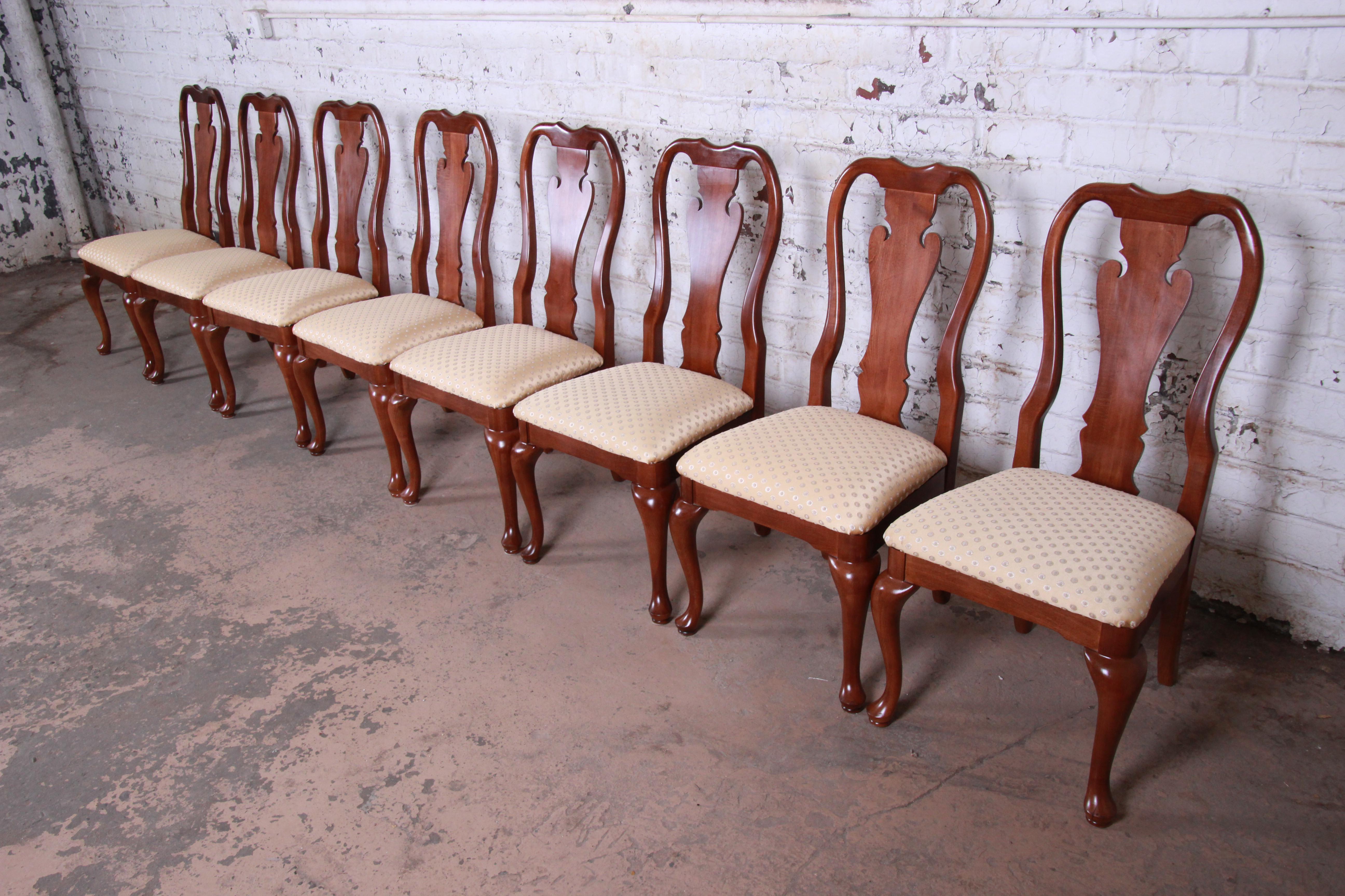 Solid Mahogany Queen Anne Style Dining Chairs, Set of 10 In Good Condition In South Bend, IN
