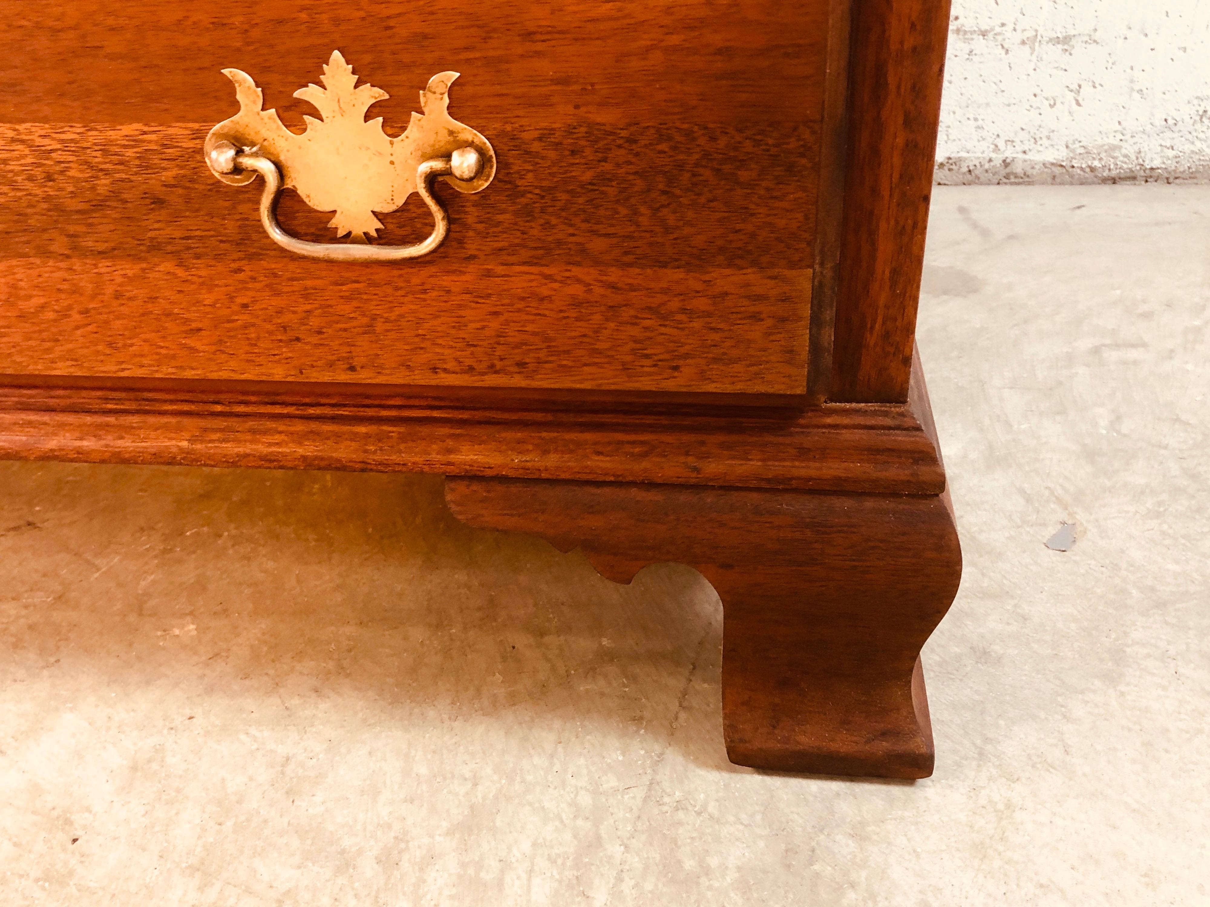 Solid Mahogany Wood Dresser In Good Condition For Sale In Amherst, NH