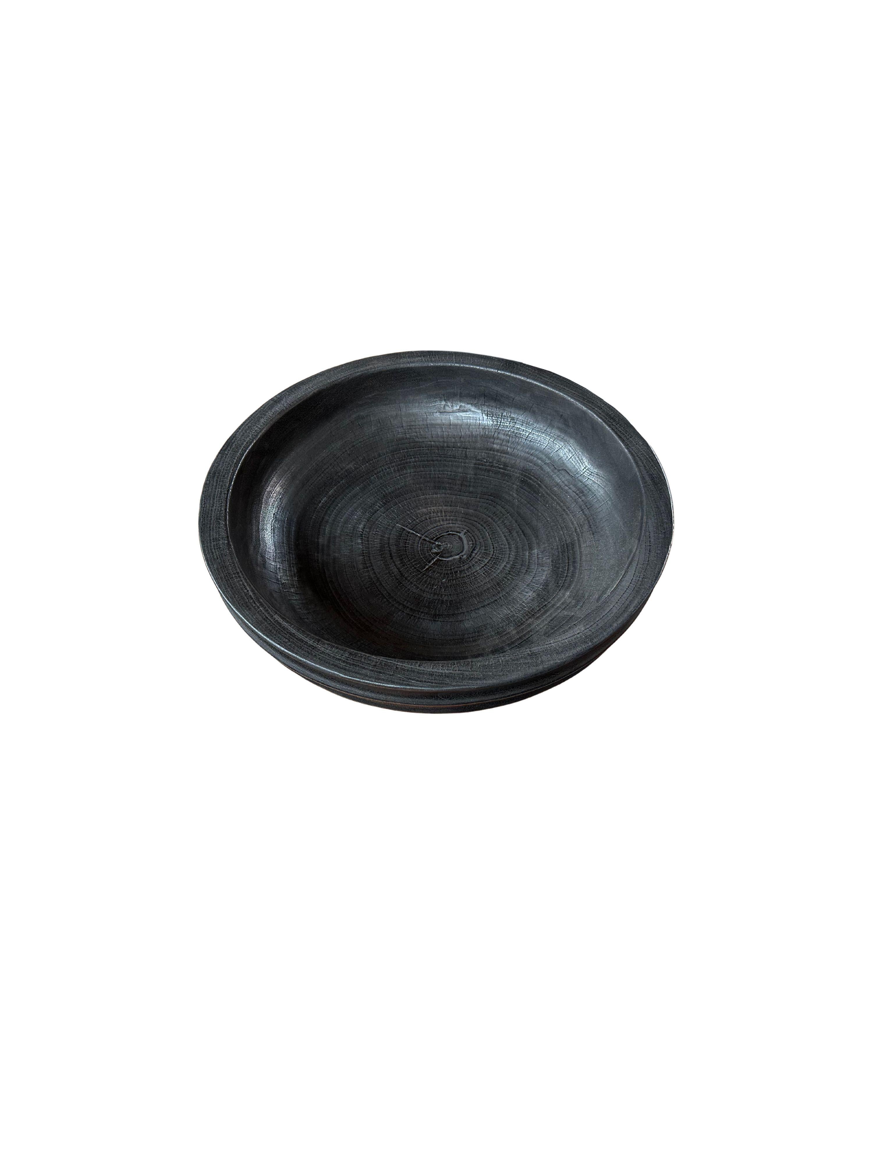 Organic Modern Solid Mango Wood Bowl with Burnt Finish For Sale