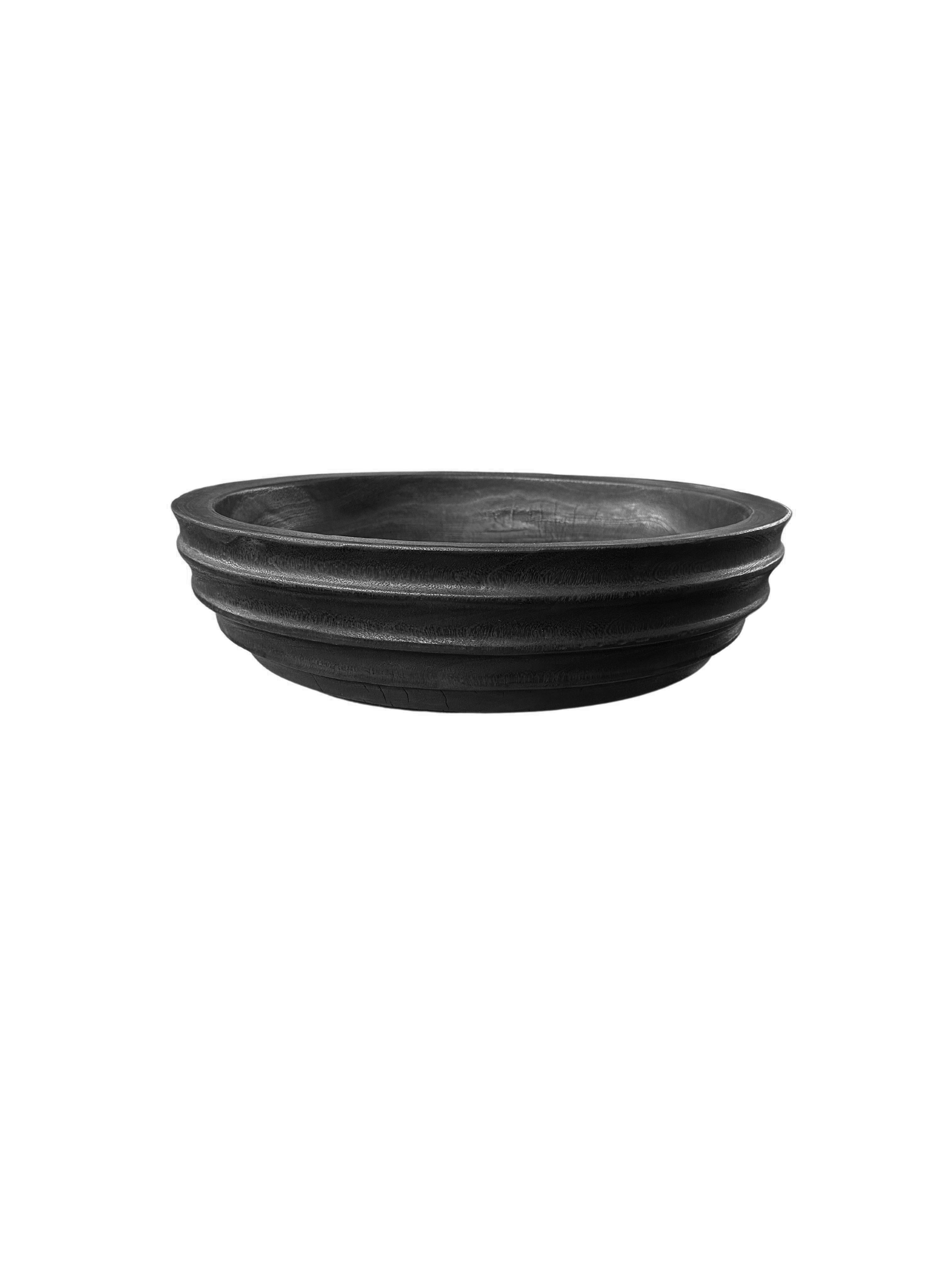 Indonesian Solid Mango Wood Bowl with Burnt Finish For Sale