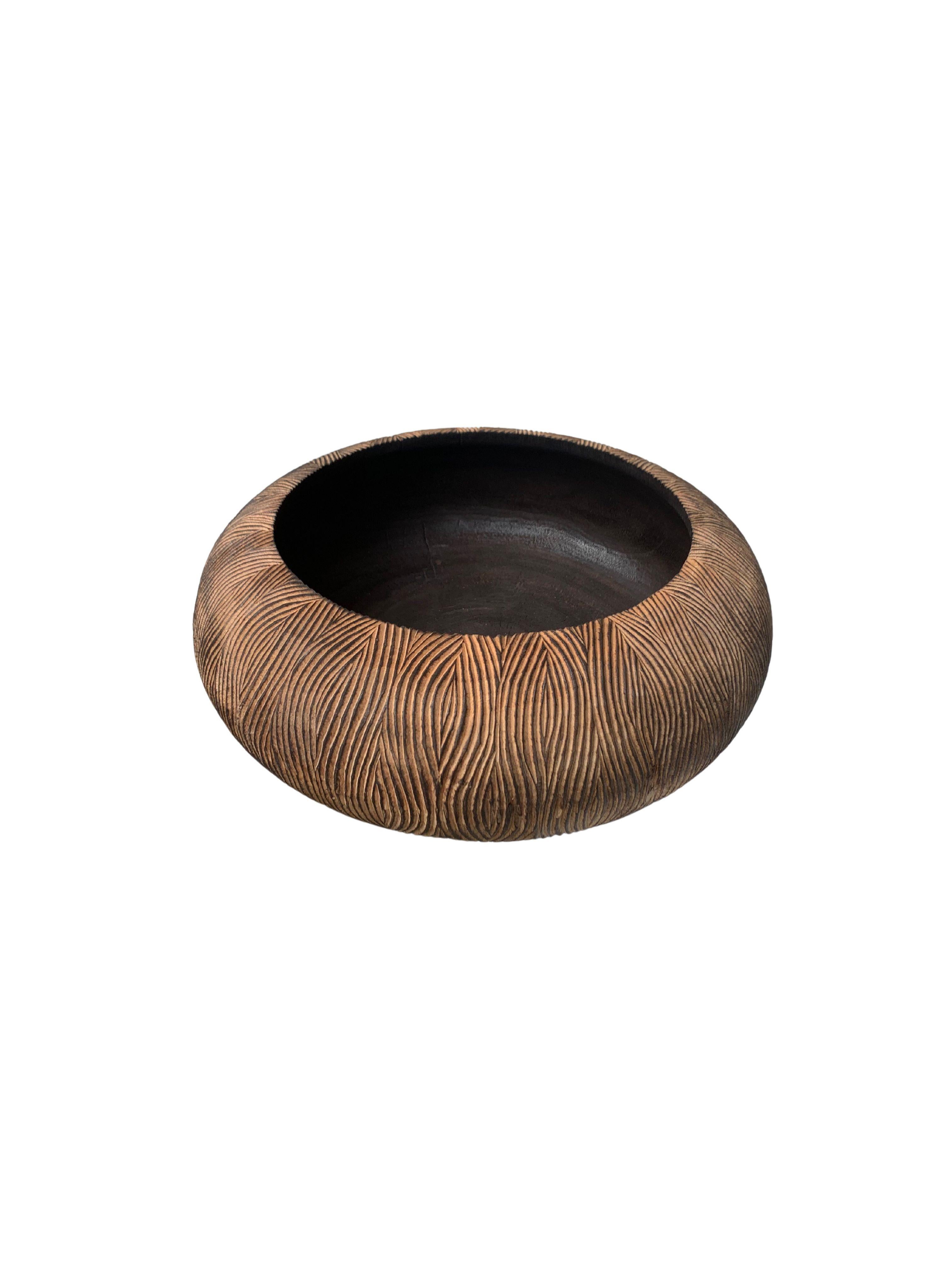 Contemporary Solid Mango Wood Bowl with Carved Exterior & Burnt Finish For Sale
