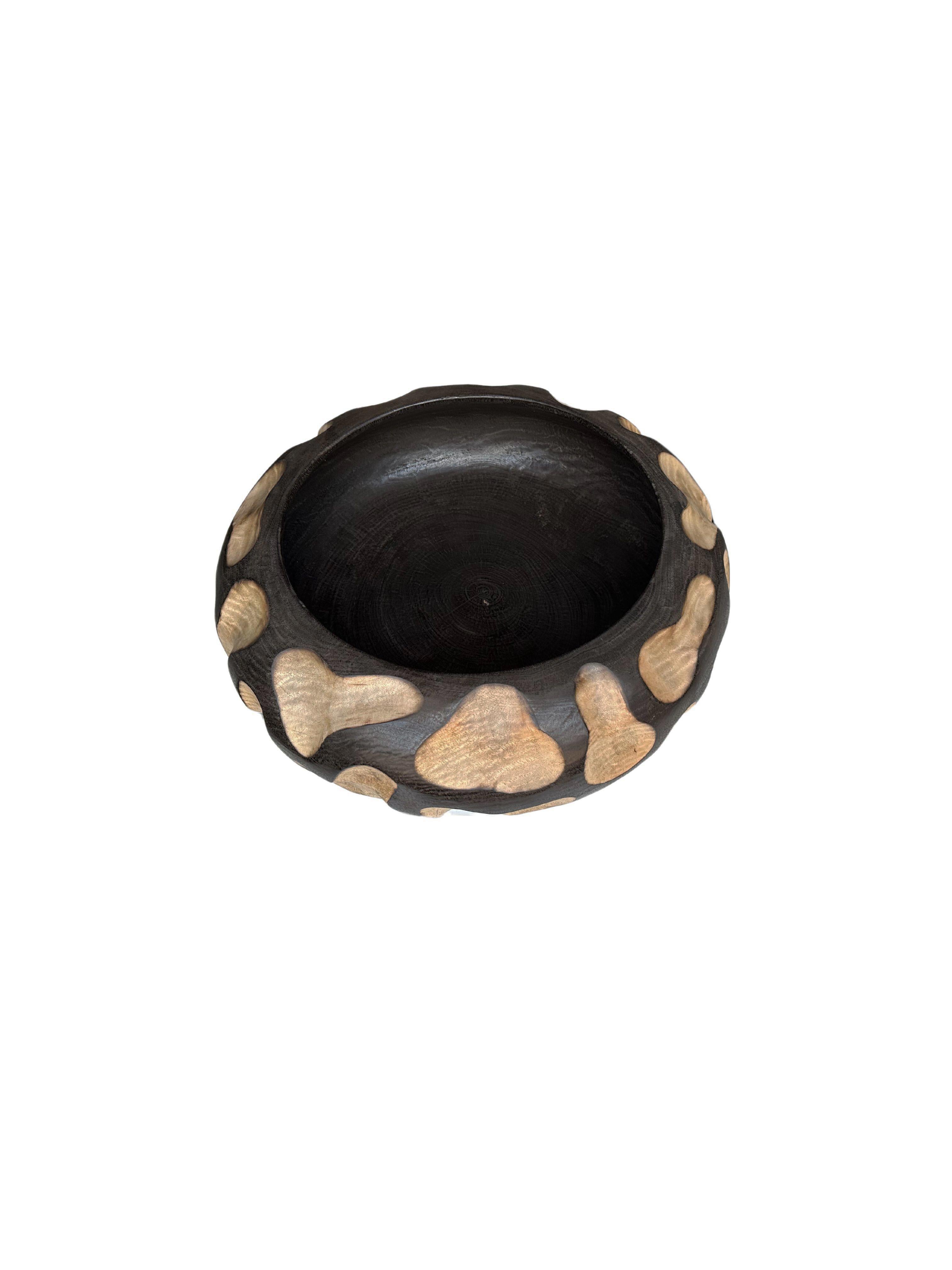 Indonesian Solid Mango Wood Bowl with Hand-Carved Detailing and Burnt Detailing For Sale