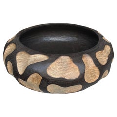 Bol en bois de Mango massif avec détails sculptés à la main et détails brûlés