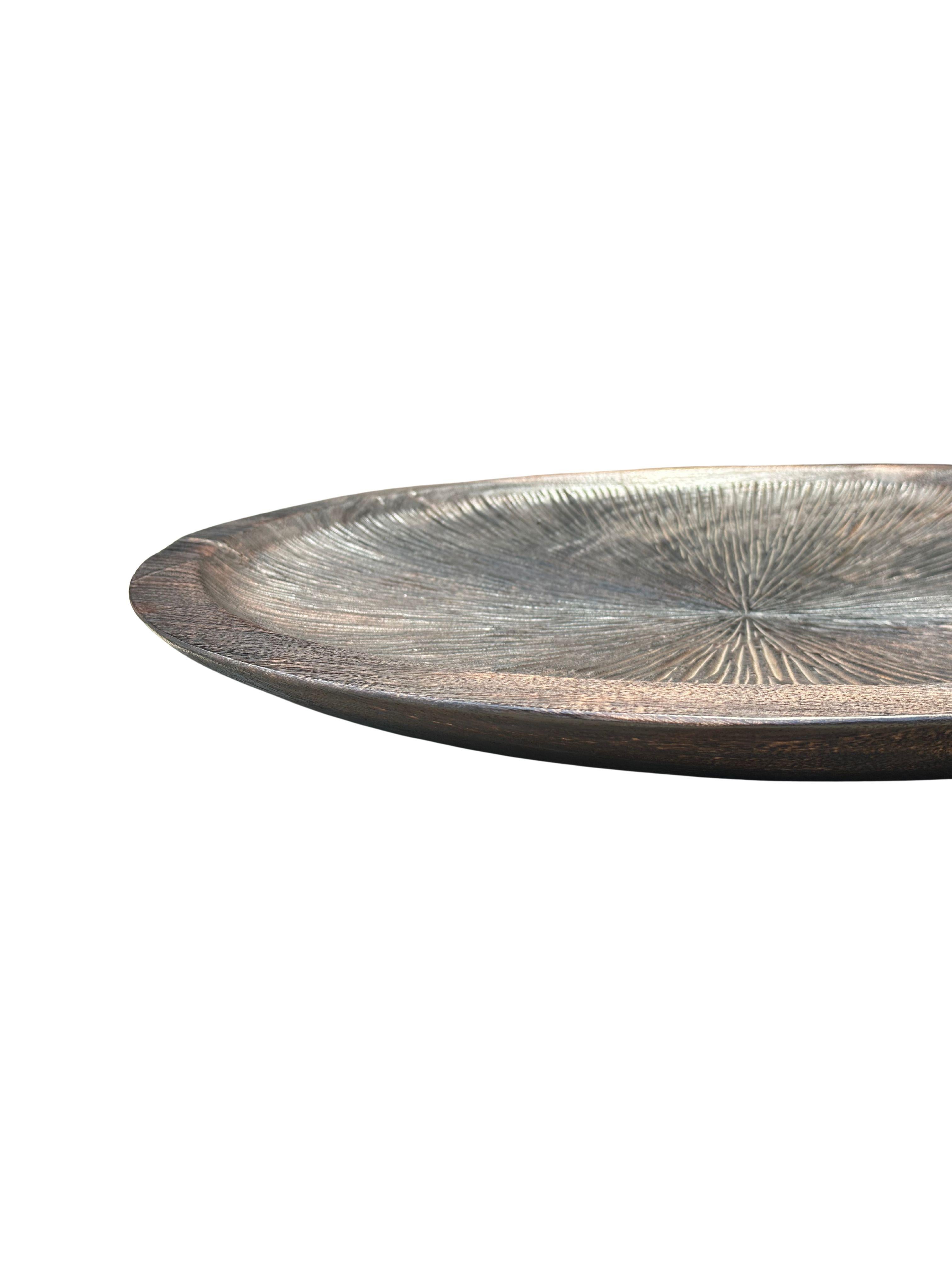 Indonesian Solid Mango Wood Bowl with hand-painted & hand-carved detailing, Modern Organic For Sale
