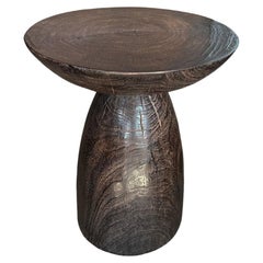Table d'appoint en bois de Mango massif avec finition expresso, moderne et organique