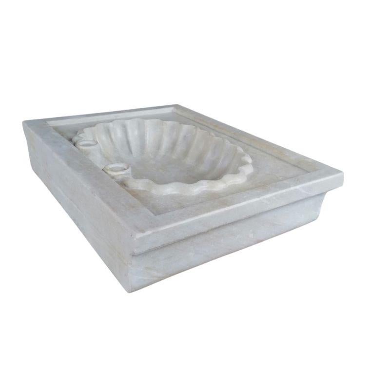 Sculpté à la main Vasque classique en marbre massif en vente