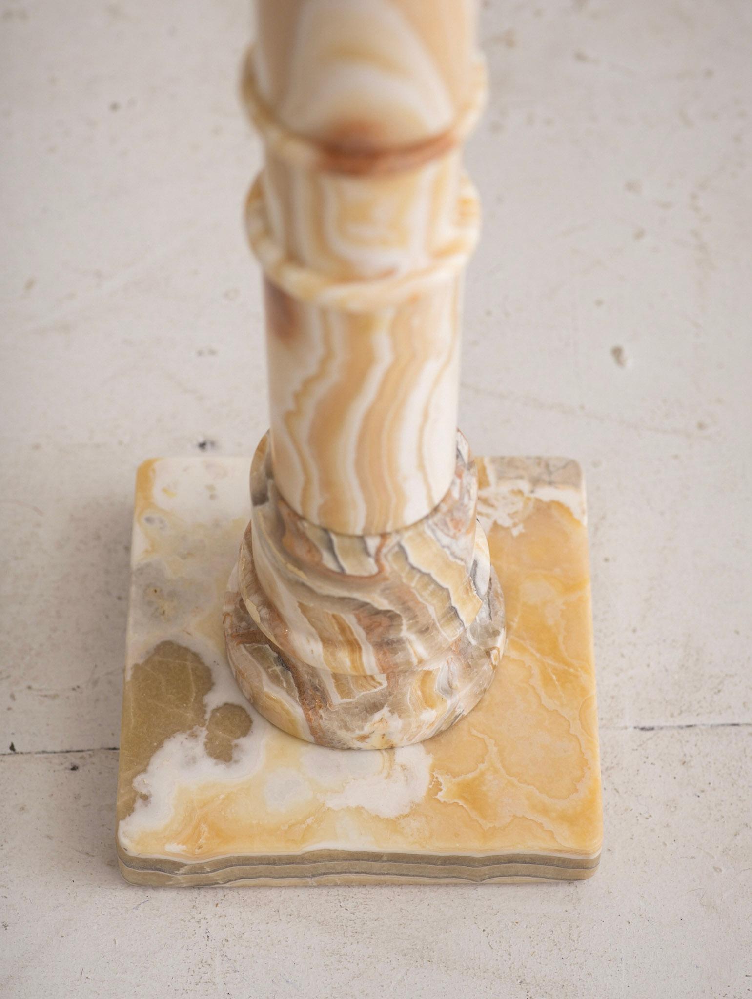 Solid Marble Onyx Pedestal In Good Condition In Brooklyn, NY