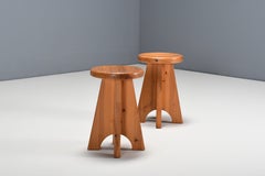 Tabourets en pin massif du milieu du siècle, Suède, années 1960