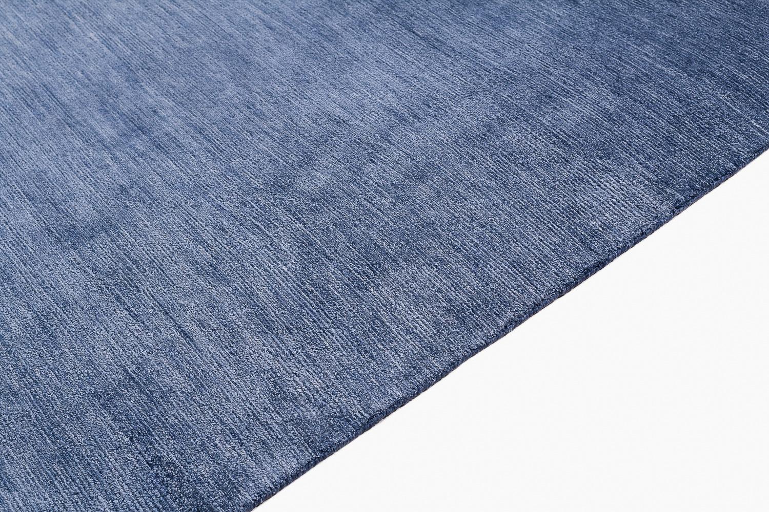 Solid Modern Blue Silk Area Rug With Wool End Panel 10'x14' by Joseph Carini In New Condition For Sale In New York, NY