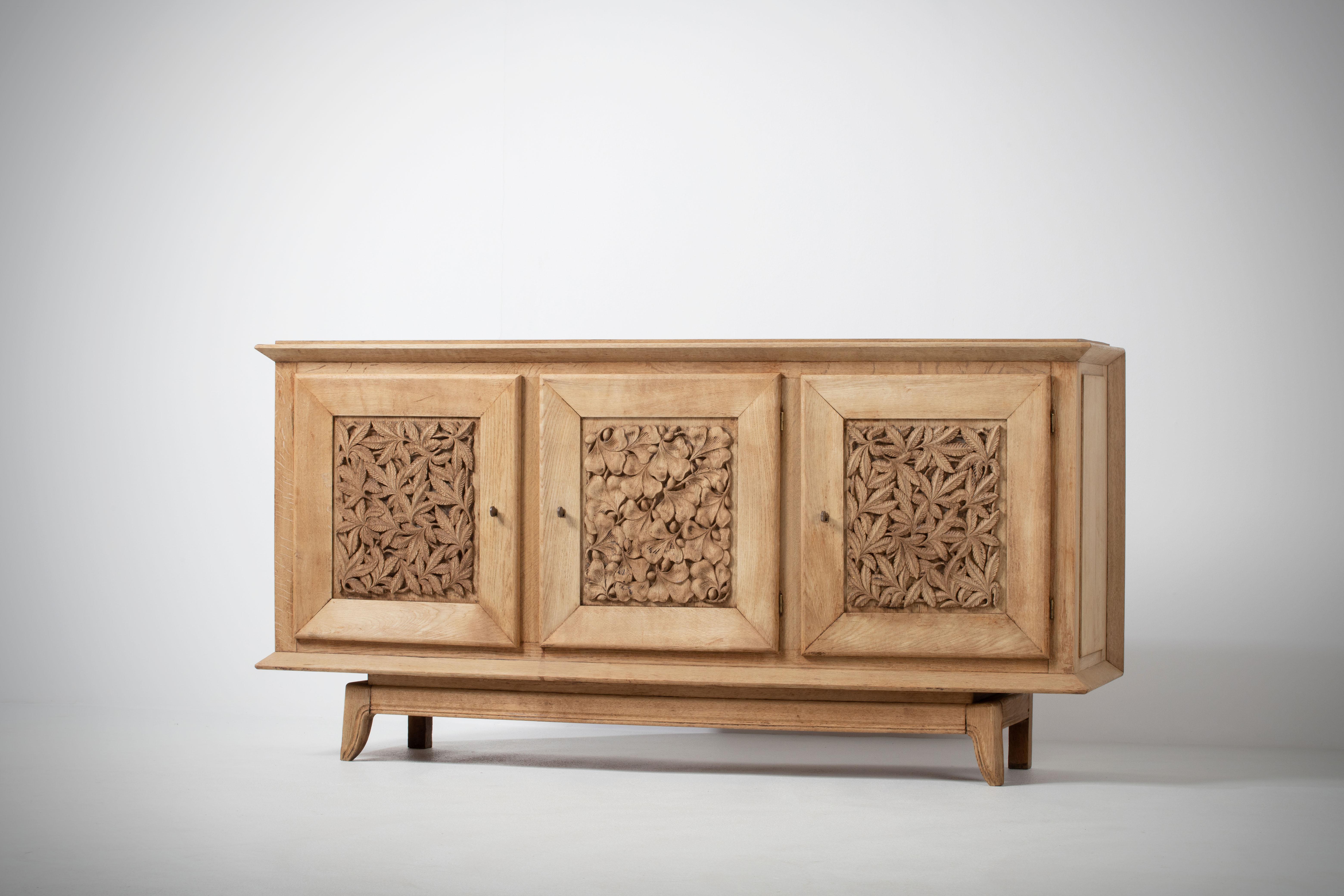 Mid-20th Century Solid Natural Handcarved Oak Credenza, France, 1940s For Sale