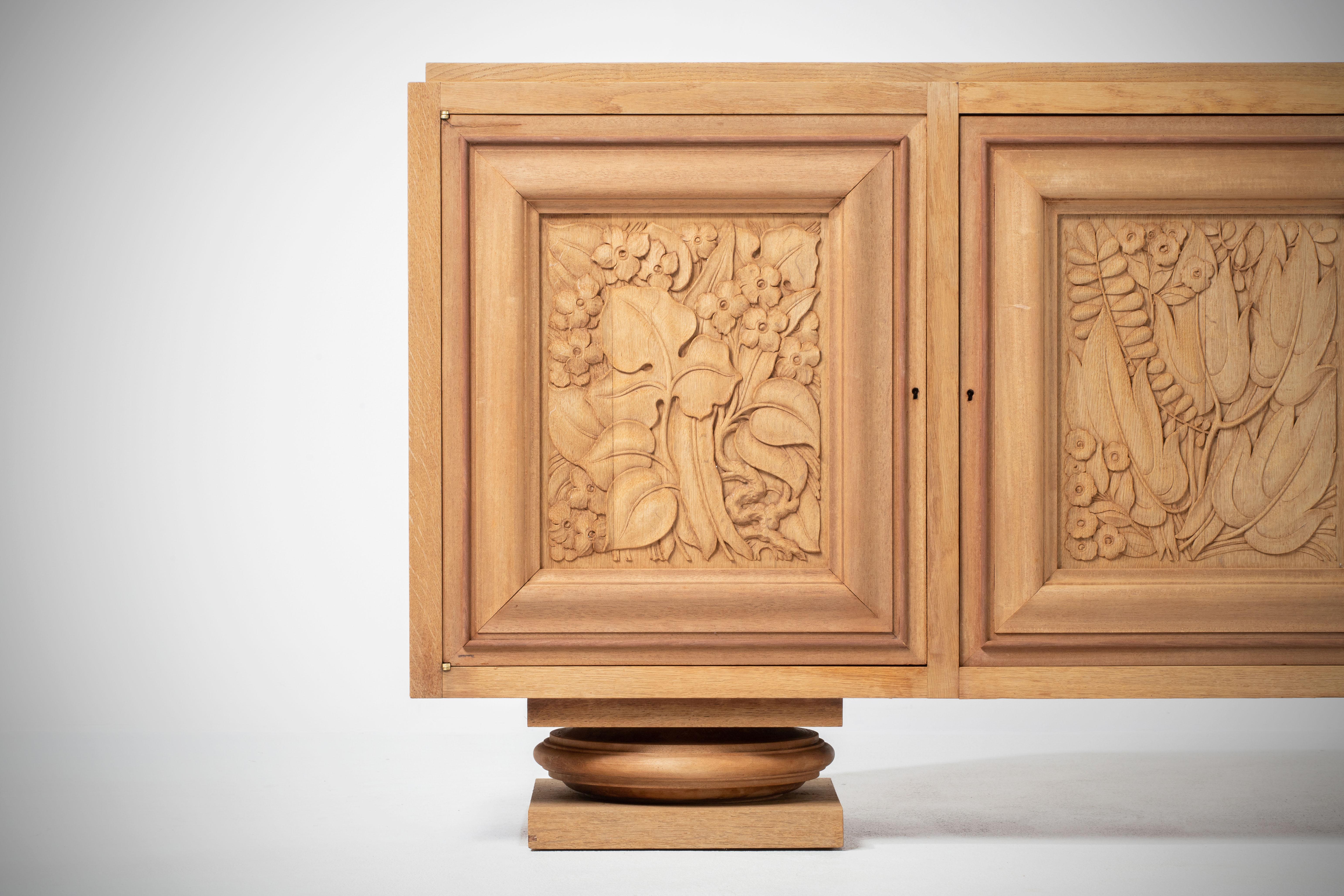 Solid Natural Oak Cabinet, France, 1940s For Sale 1