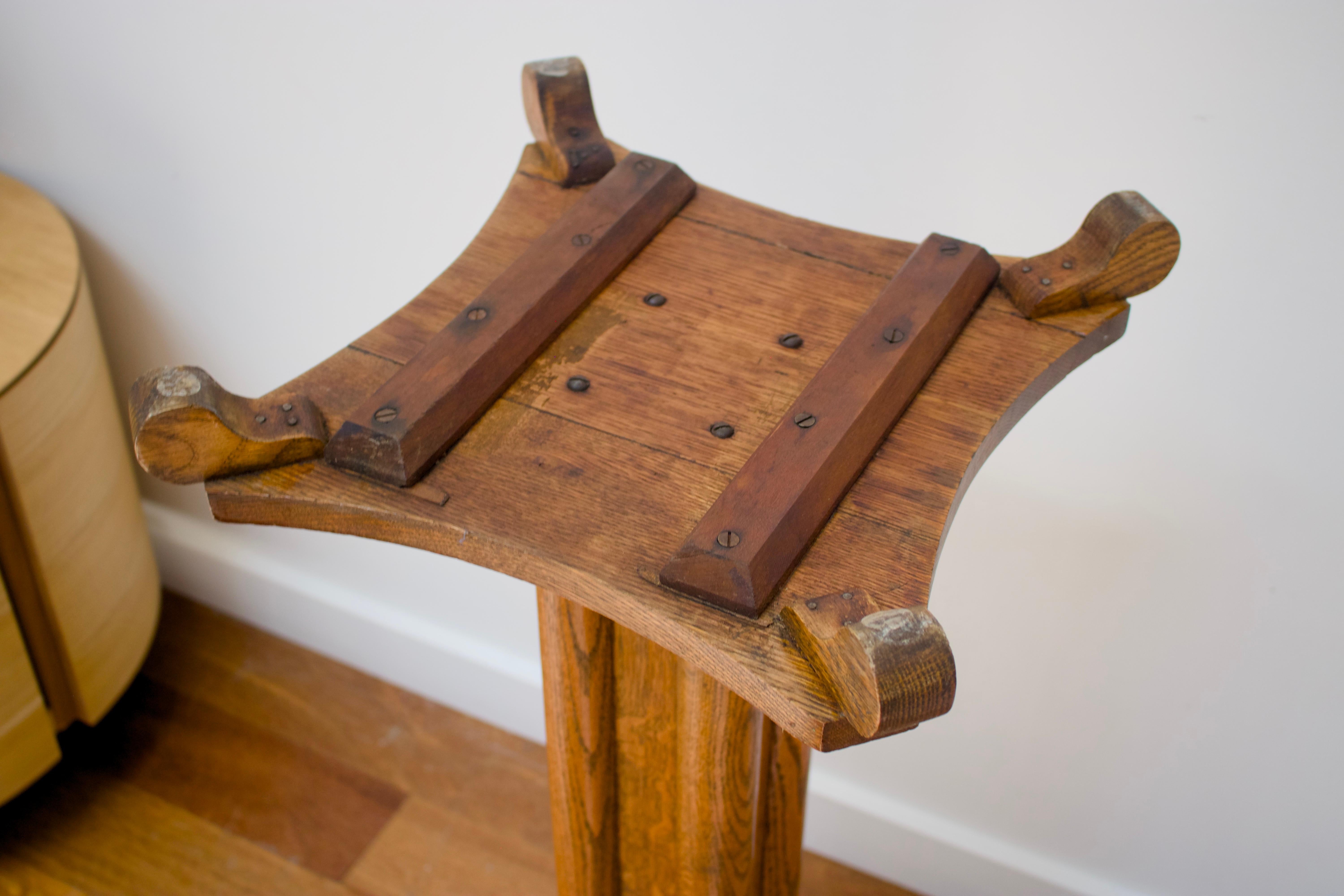 Solid natural oak pedestal, 20th century For Sale 3
