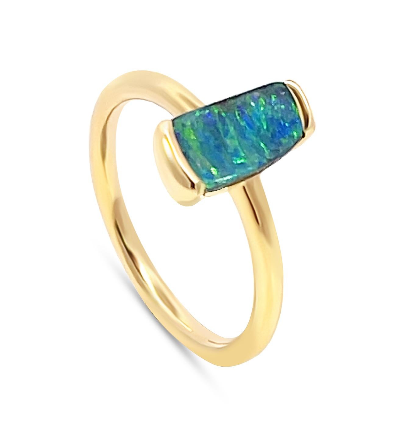 Contemporary Solid Natural Untreated Australian 1.35ct Boulder Opal Ring in 18k Yellow Gold  For Sale