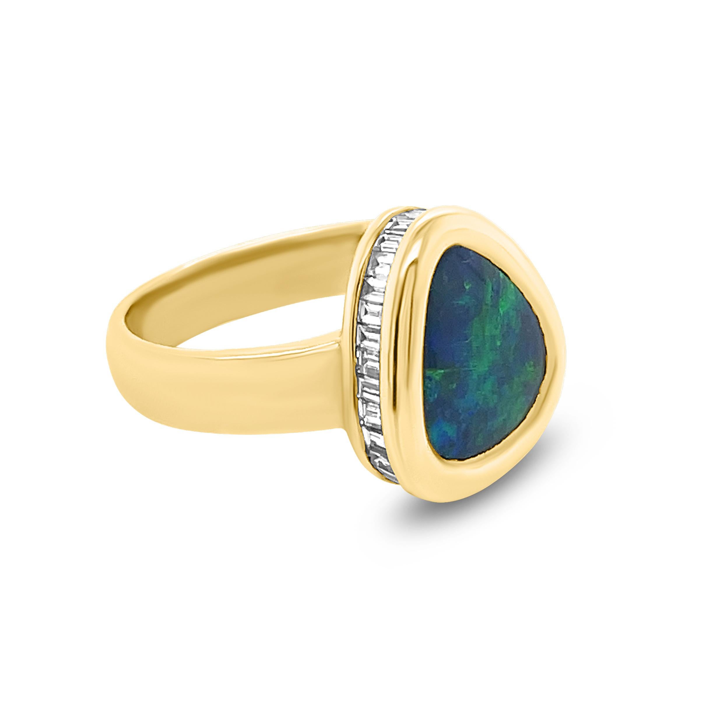 Contemporary Solid Natural Untreated Australian 2.57ct Black Opal Ring in 18k Yellow Gold  For Sale
