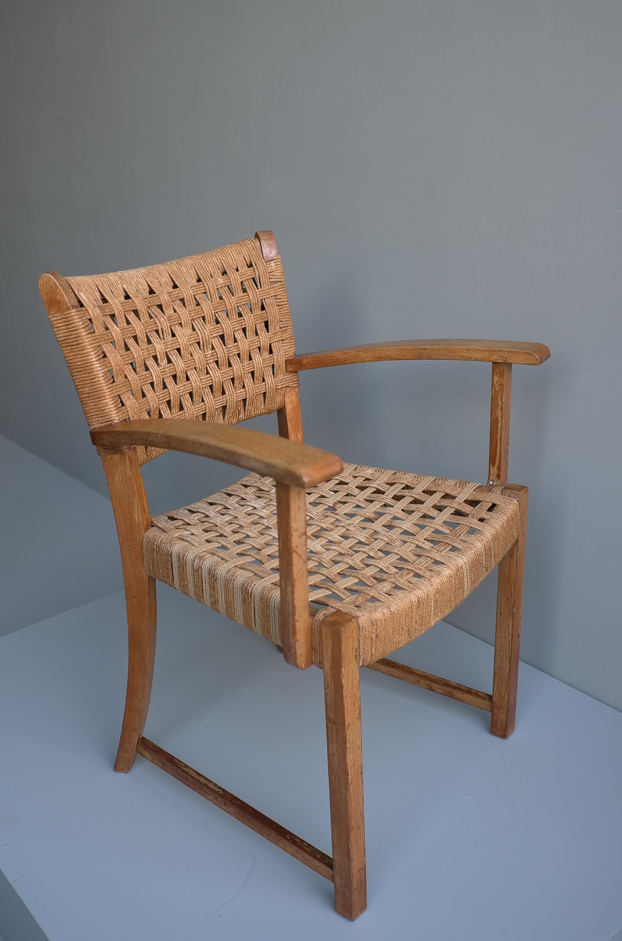 Sillón de roble macizo y cuerda, Moderno de mediados de siglo, Francia, Años 50 en venta 4